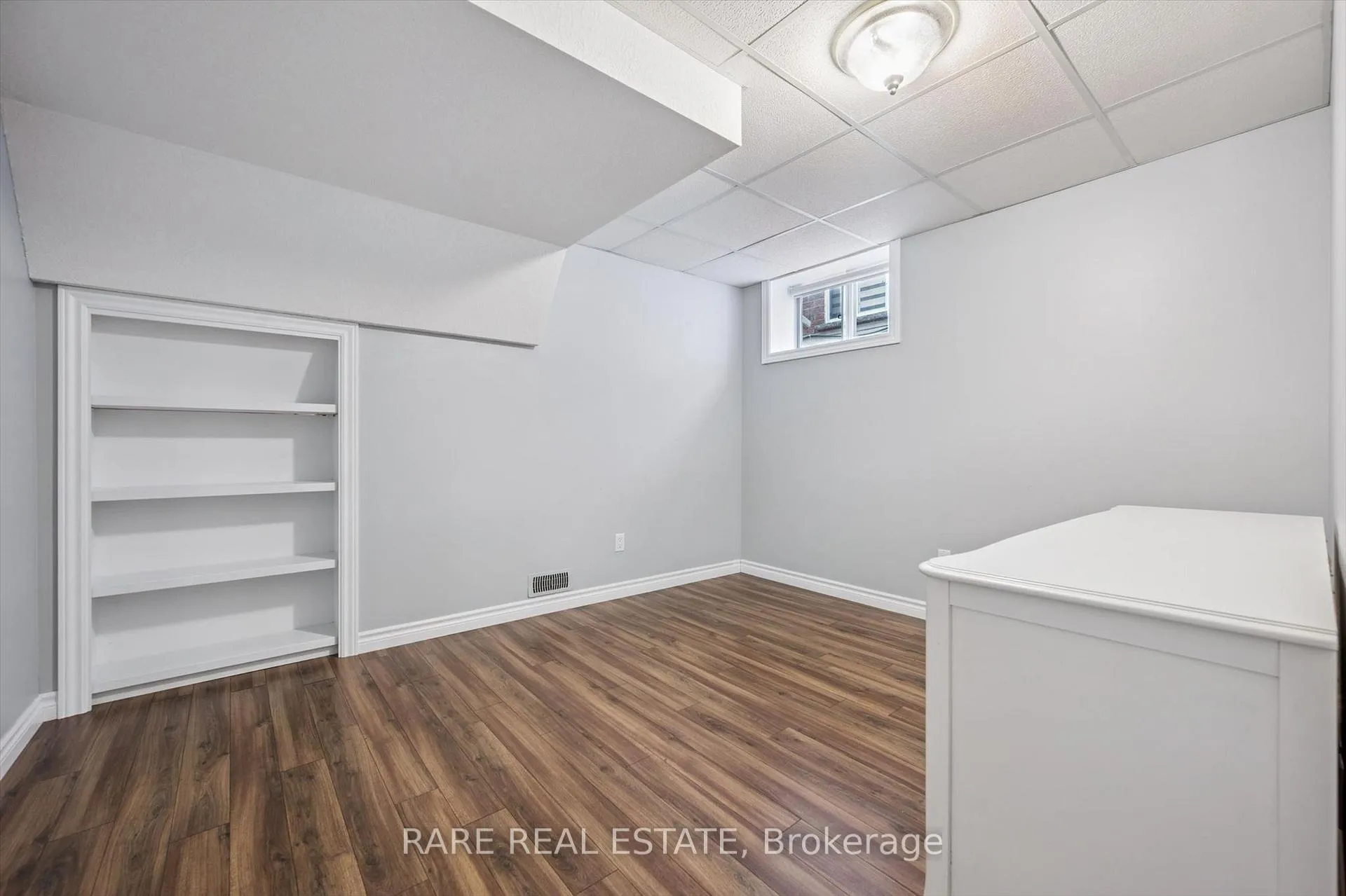 Photo 35 of 28 Davis Street, Guelph, Grange Road — HOMEH