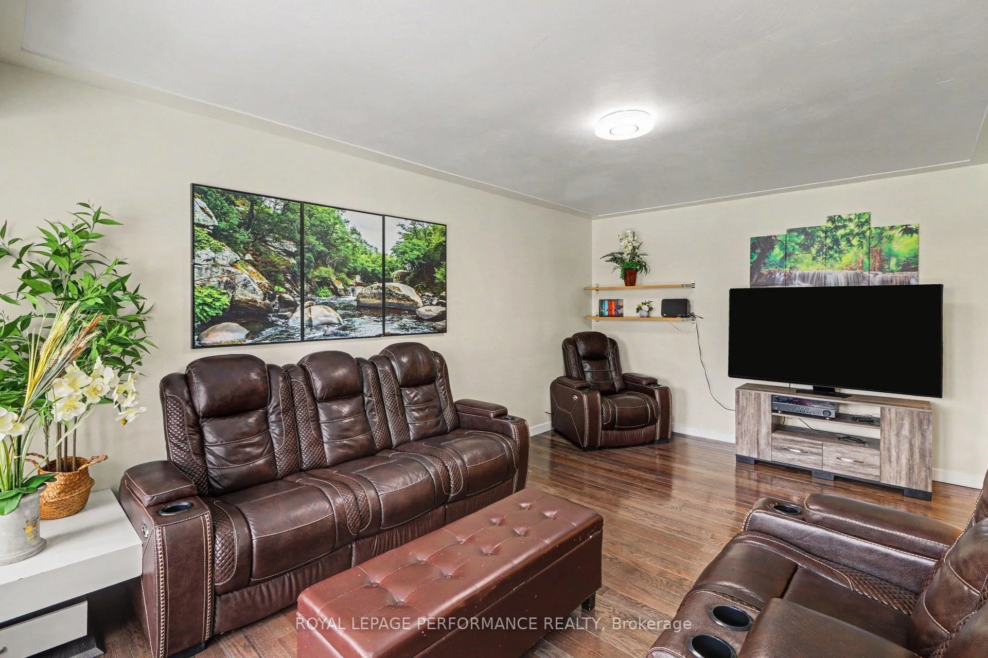 Photo 3 of 788 Dickens Avenue, Ottawa, Elmvale Acres — HOMEH