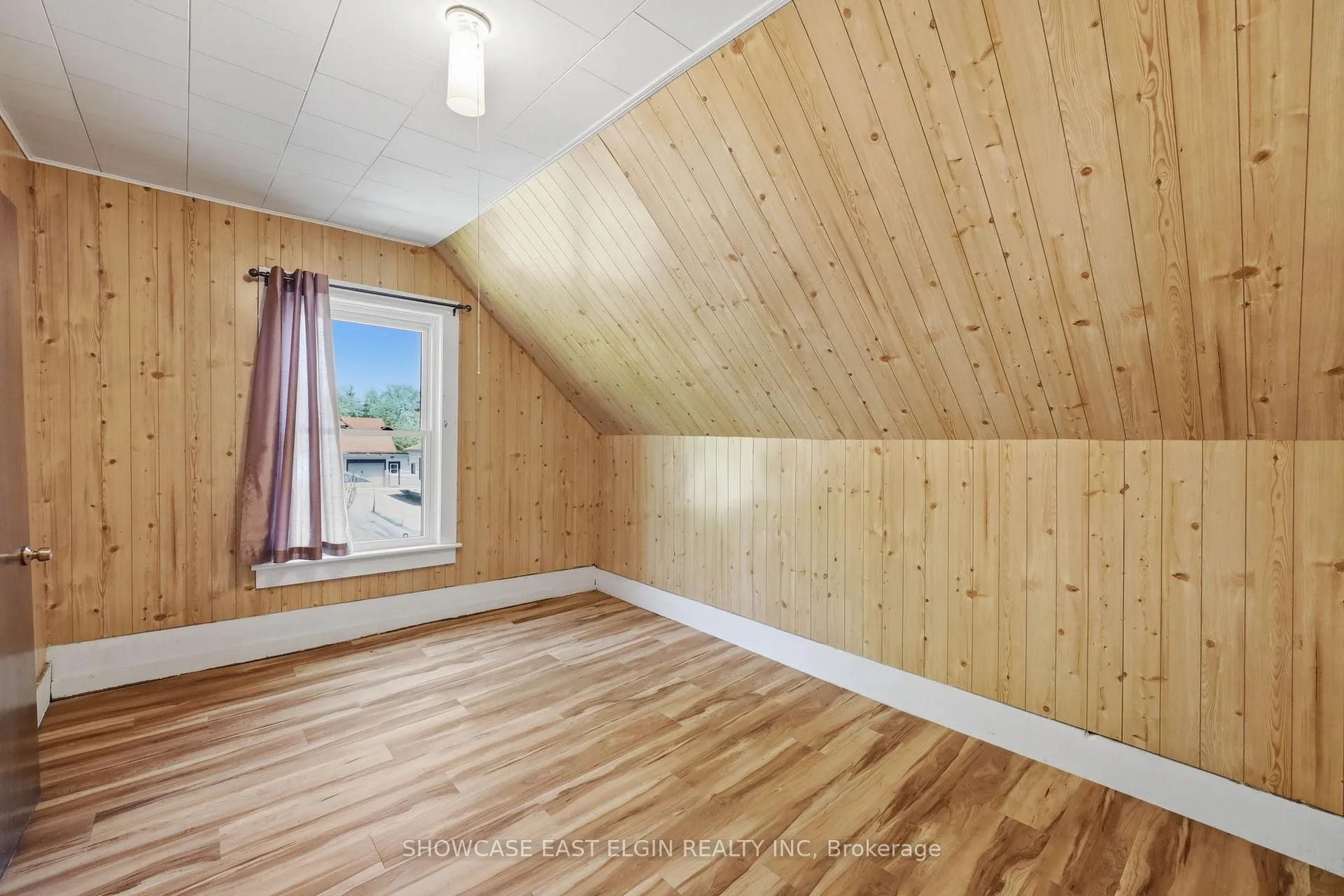Photo 30 of 212 Sydenham Street E, Aylmer — HOMEH