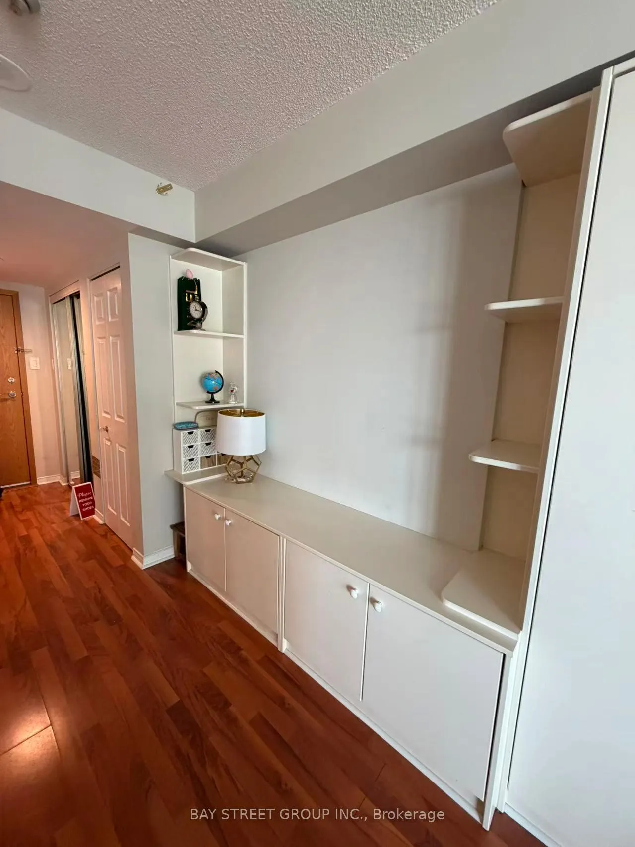 Photo 8 of Unit 1603, 77 Harbour Square, Toronto, Waterfront Communities — HOMEH