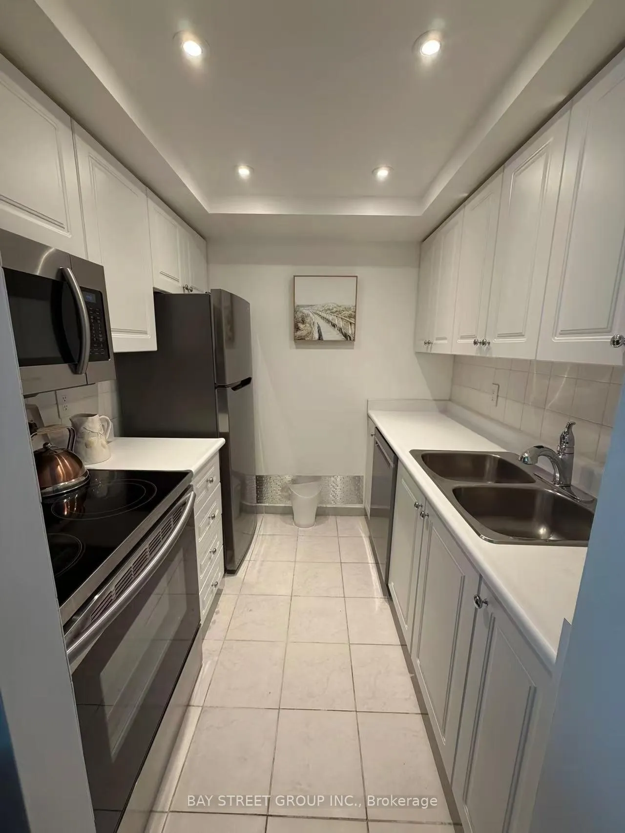 Photo 11 of Unit 1603, 77 Harbour Square, Toronto, Waterfront Communities — HOMEH