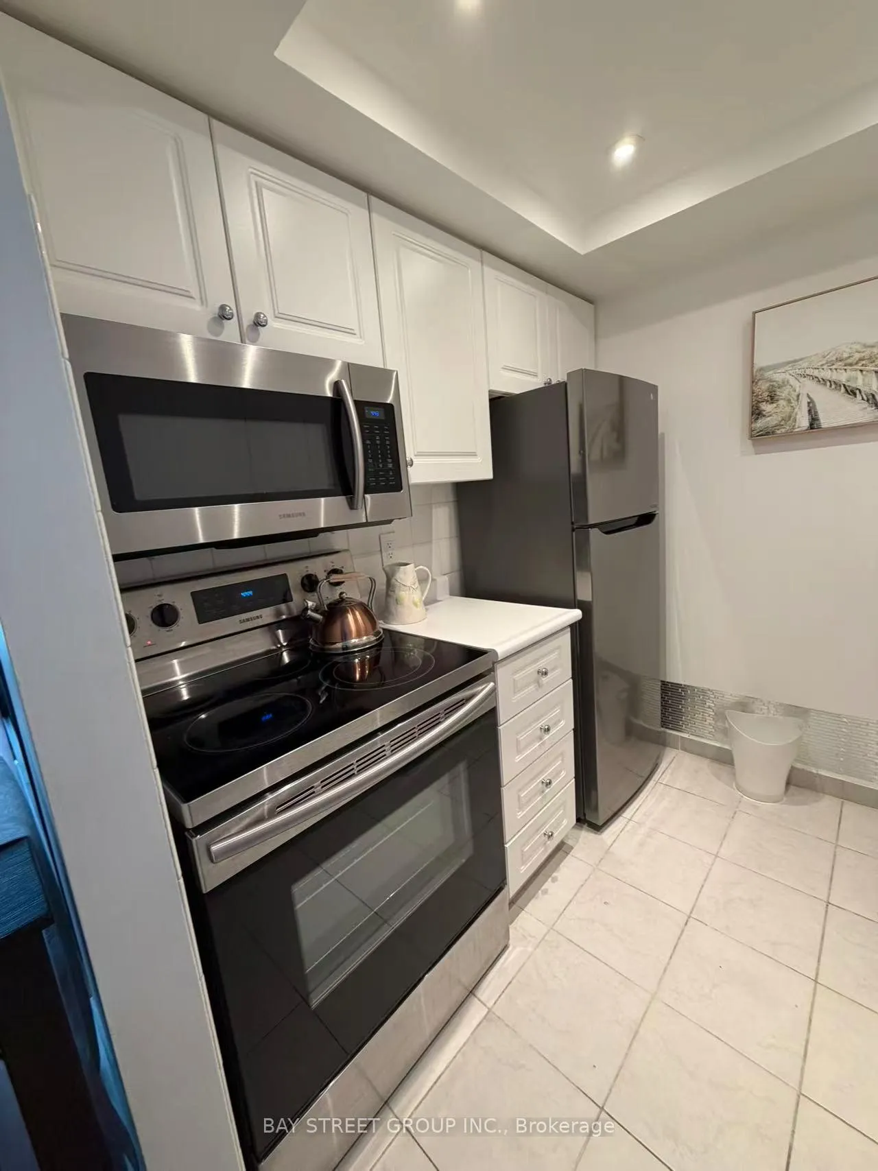 Photo 12 of Unit 1603, 77 Harbour Square, Toronto, Waterfront Communities — HOMEH