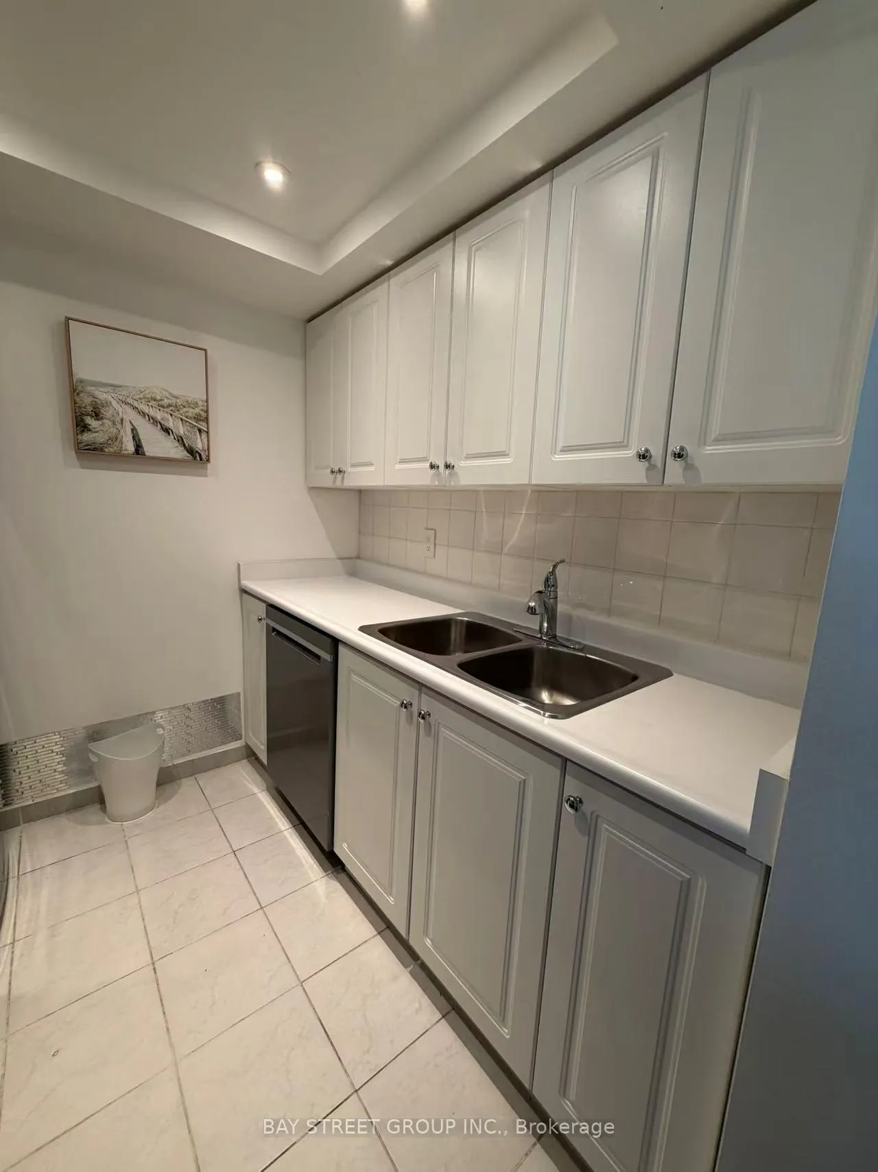Photo 13 of Unit 1603, 77 Harbour Square, Toronto, Waterfront Communities — HOMEH