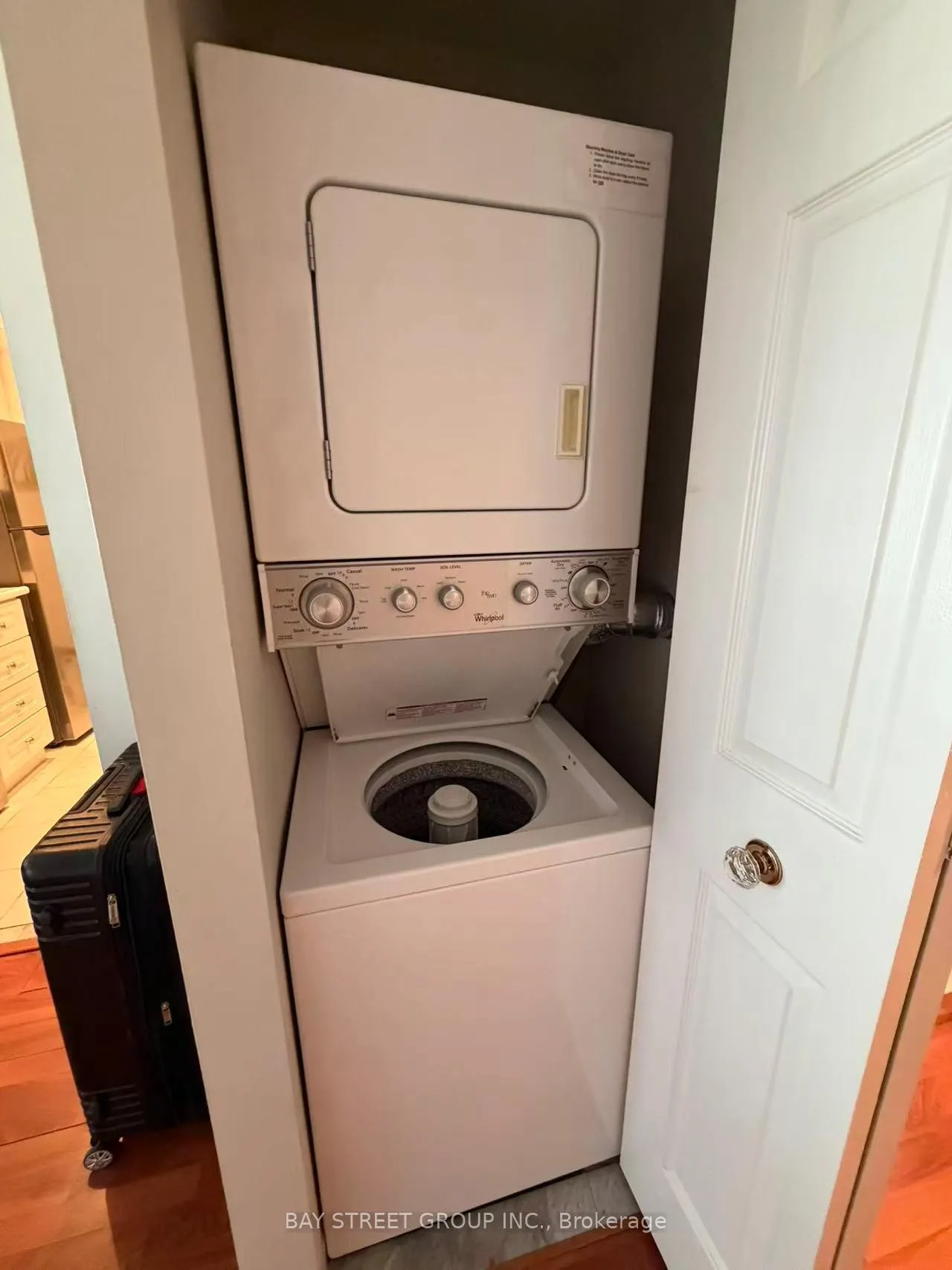 Photo 14 of Unit 1603, 77 Harbour Square, Toronto, Waterfront Communities — HOMEH