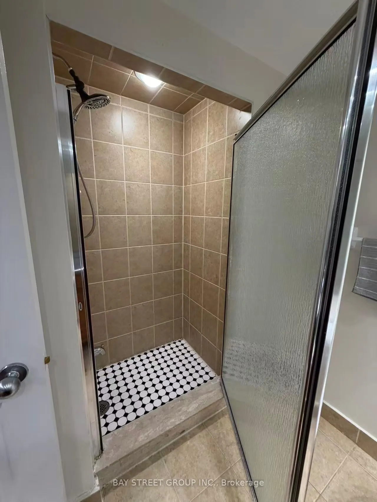 Photo 17 of Unit 1603, 77 Harbour Square, Toronto, Waterfront Communities — HOMEH