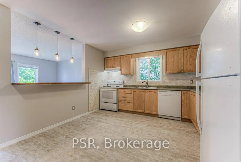 Photo 4 of 506 Chablis Drive, Waterloo — HOMEH