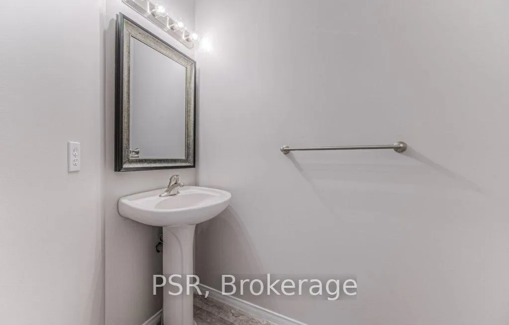 Photo 11 of 506 Chablis Drive, Waterloo — HOMEH