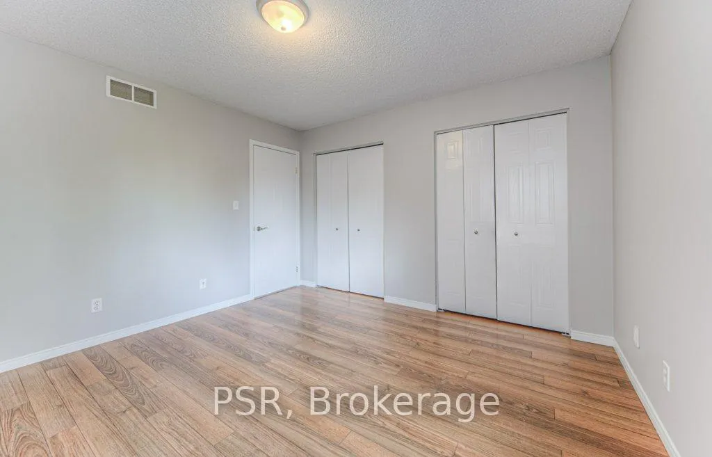 Photo 13 of 506 Chablis Drive, Waterloo — HOMEH