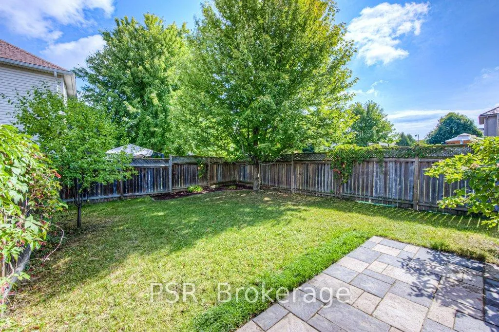 Photo 19 of 506 Chablis Drive, Waterloo — HOMEH