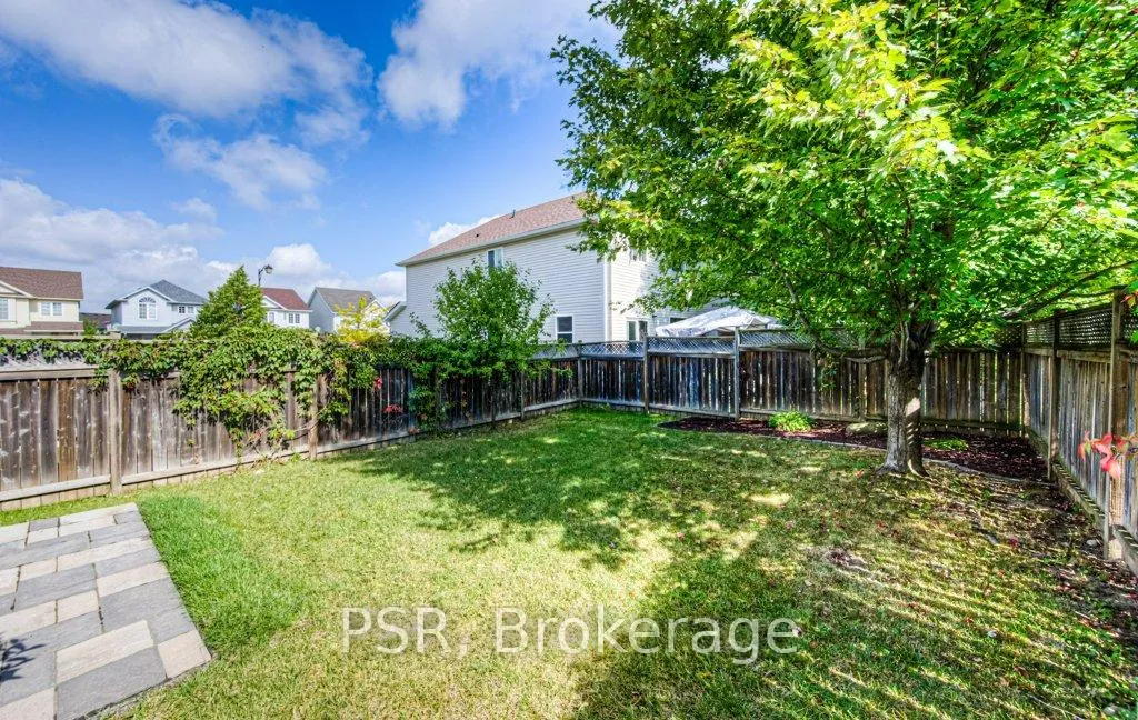 Photo 20 of 506 Chablis Drive, Waterloo — HOMEH