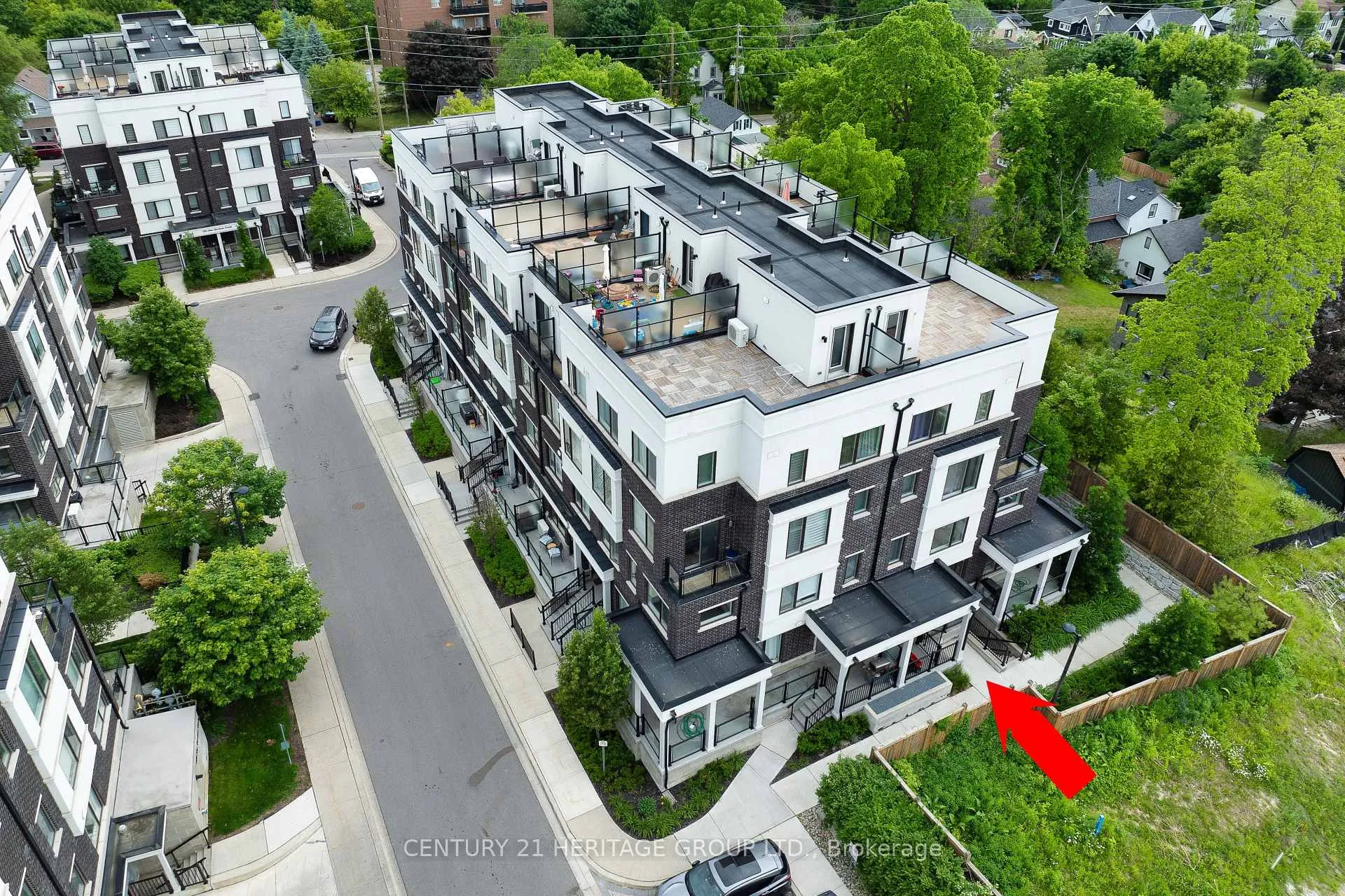 Photo 3 of Unit 27, 200 Alex Gardner Circle, Aurora, Aurora Village — HOMEH
