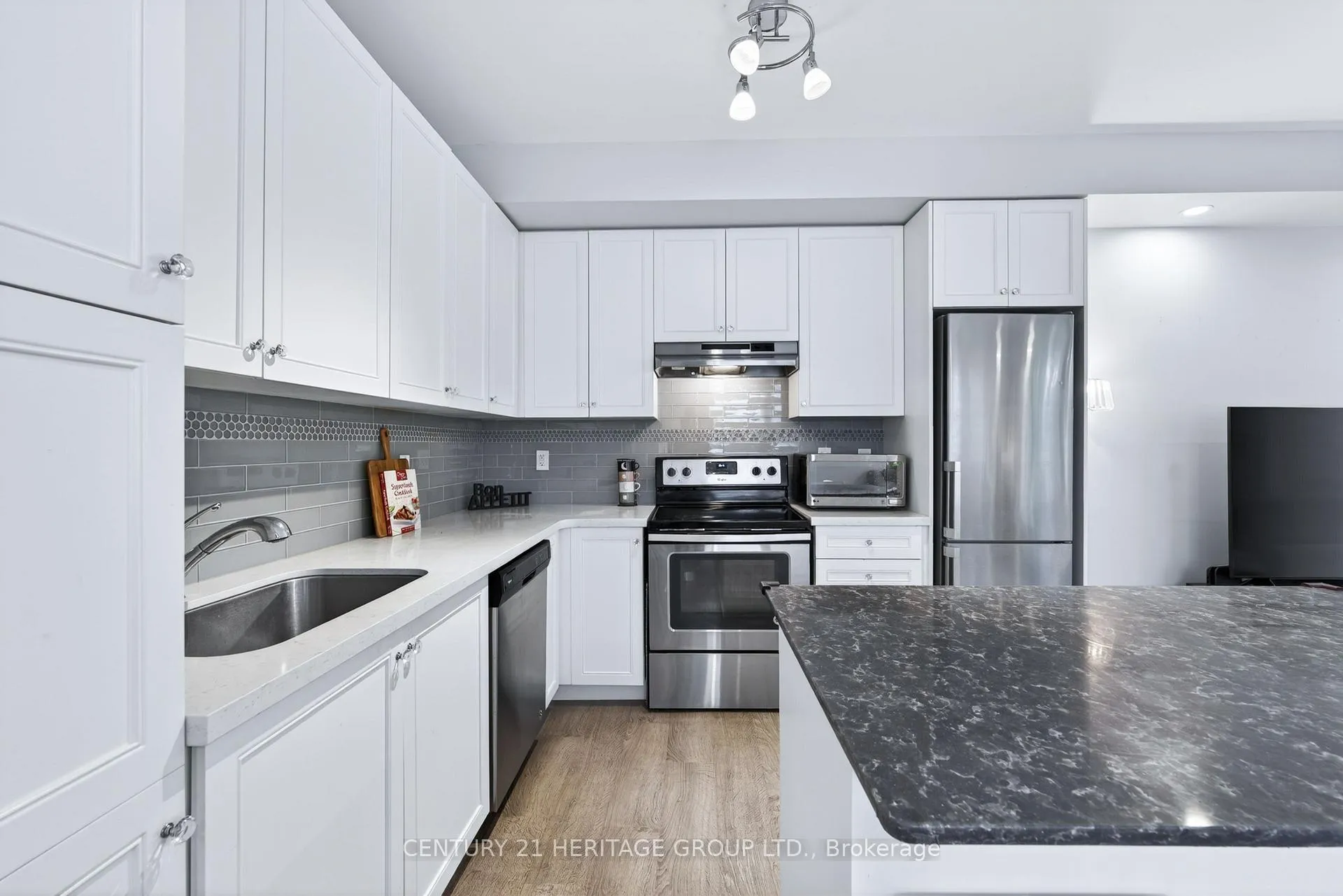 Photo 7 of Unit 27, 200 Alex Gardner Circle, Aurora, Aurora Village — HOMEH