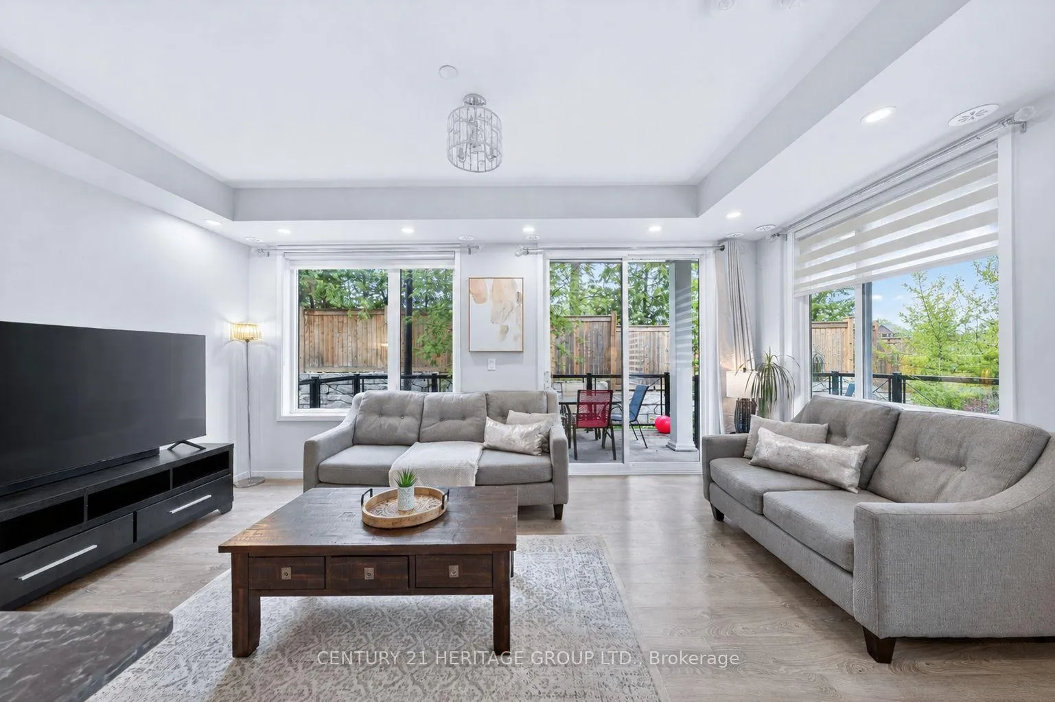 Photo 9 of Unit 27, 200 Alex Gardner Circle, Aurora, Aurora Village — HOMEH