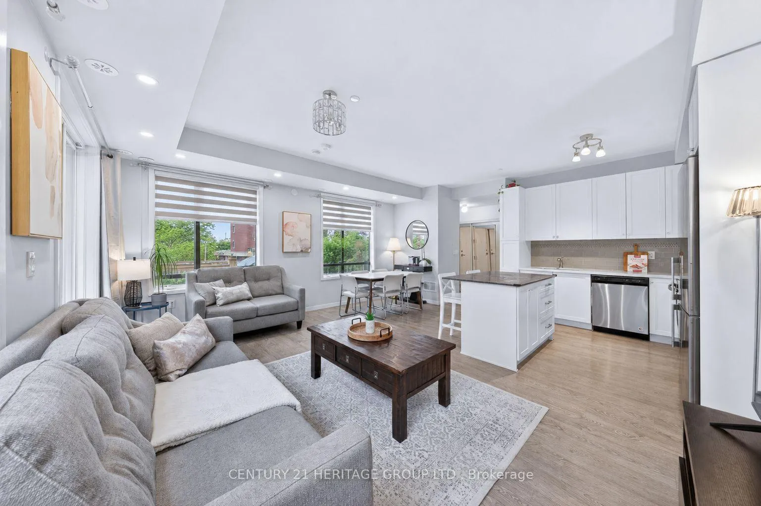 Photo 11 of Unit 27, 200 Alex Gardner Circle, Aurora, Aurora Village — HOMEH