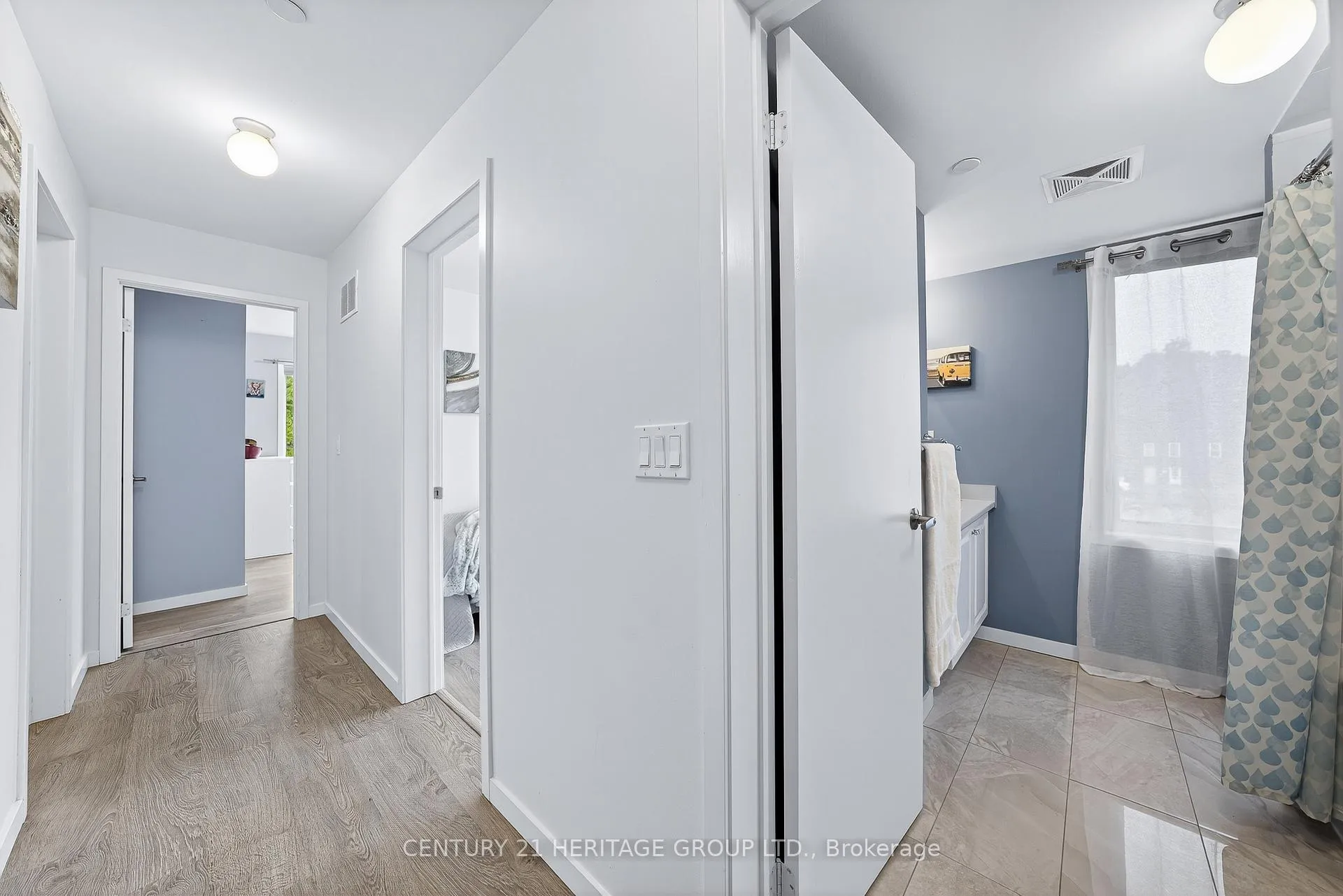 Photo 15 of Unit 27, 200 Alex Gardner Circle, Aurora, Aurora Village — HOMEH