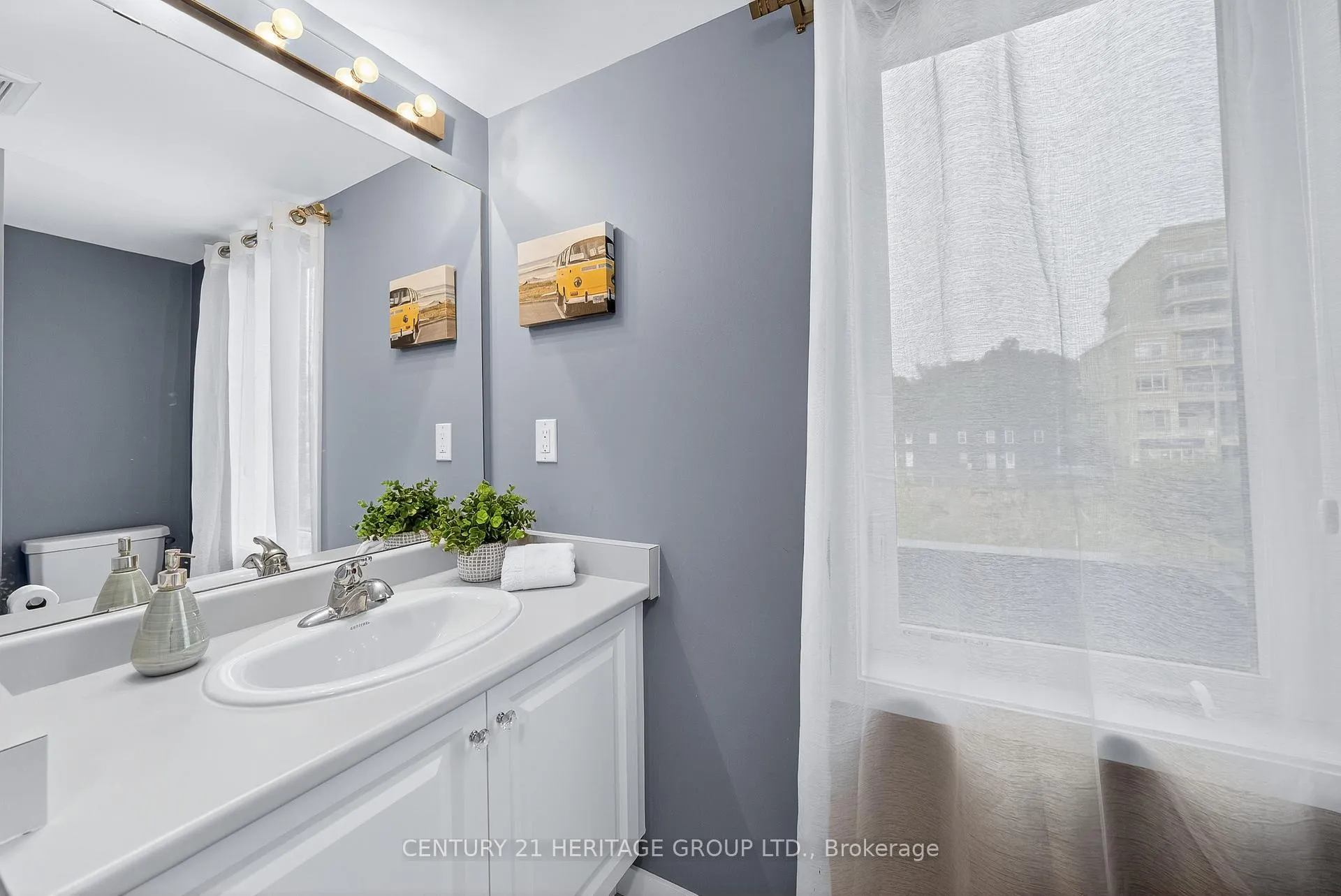 Photo 16 of Unit 27, 200 Alex Gardner Circle, Aurora, Aurora Village — HOMEH