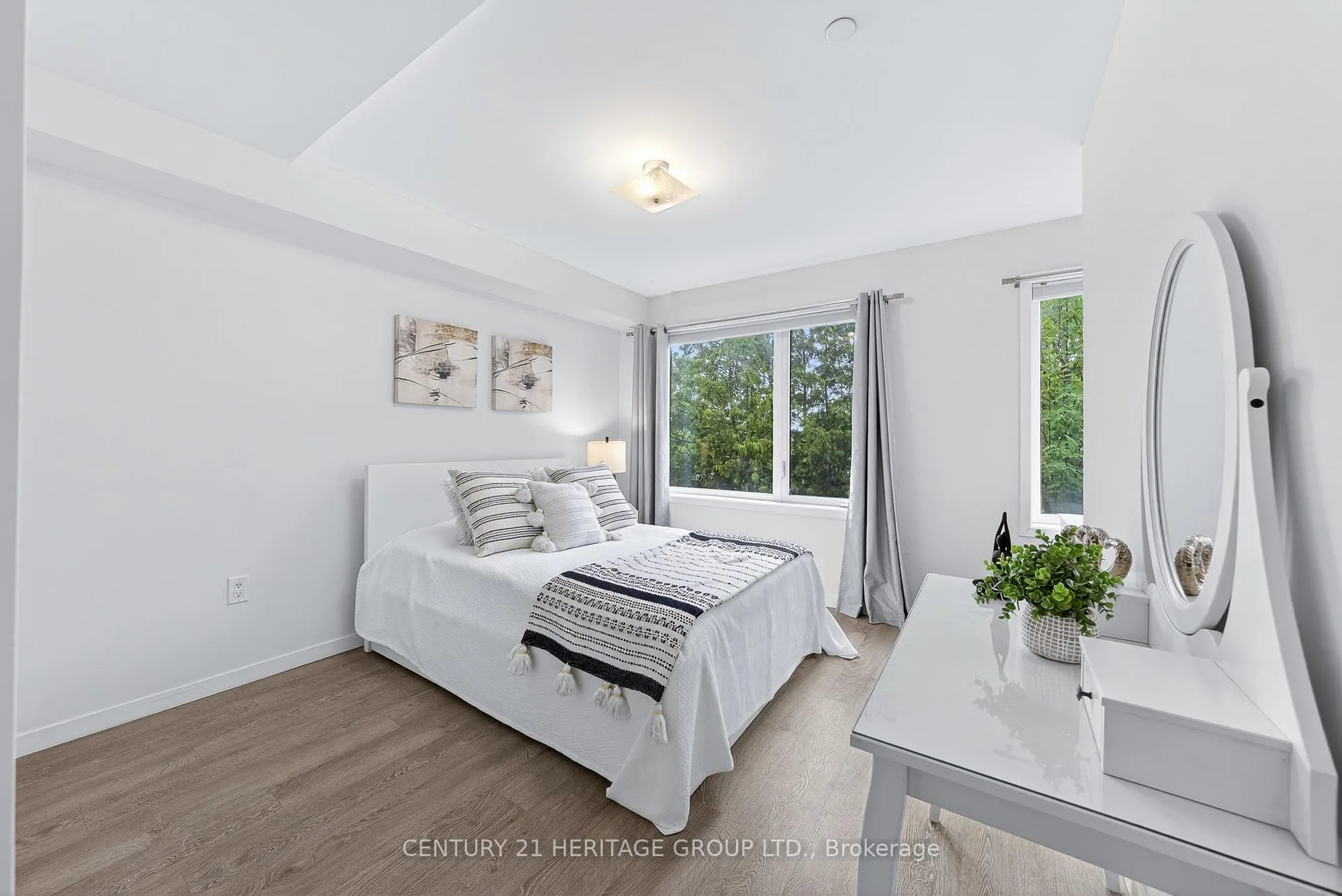 Photo 18 of Unit 27, 200 Alex Gardner Circle, Aurora, Aurora Village — HOMEH