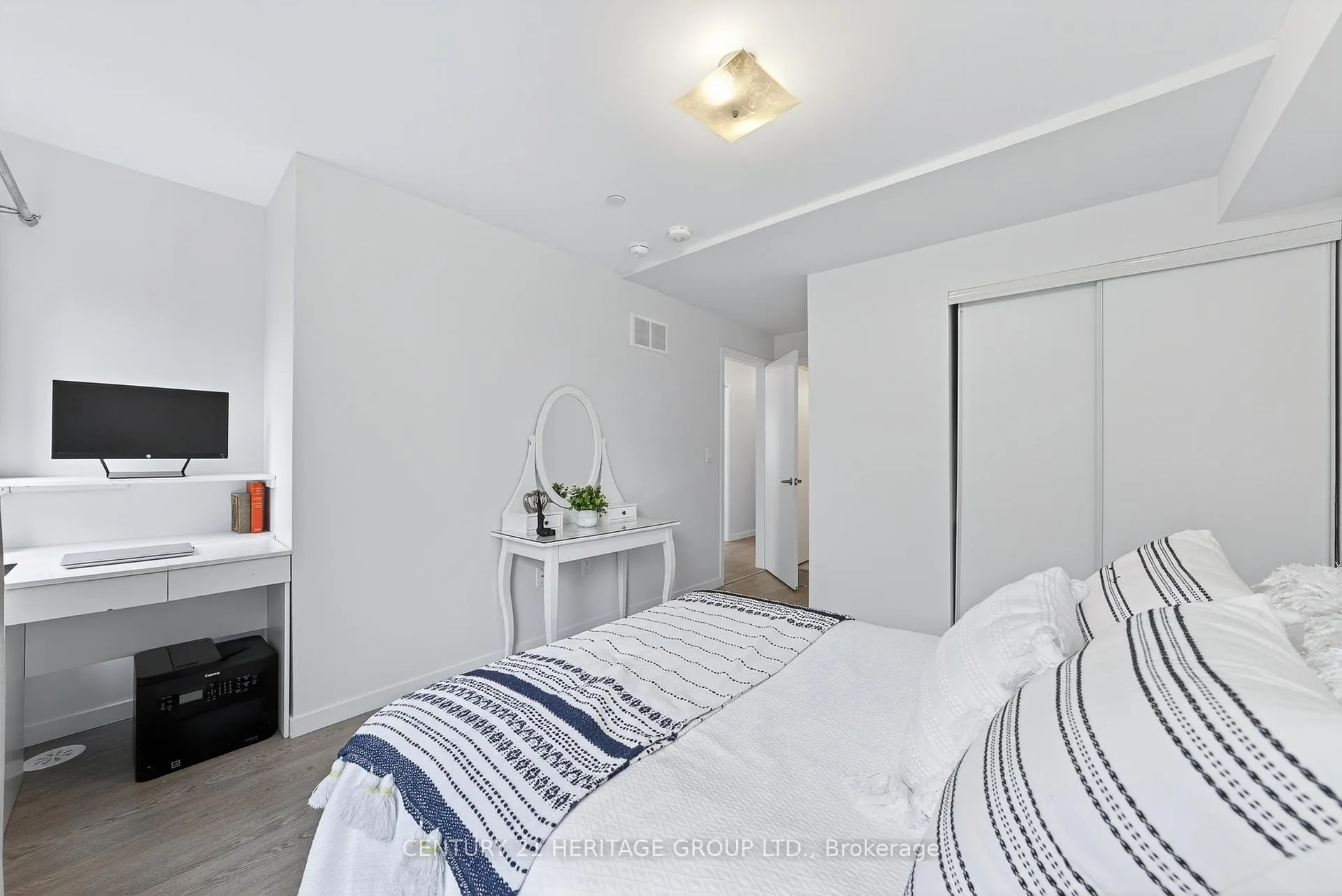 Photo 20 of Unit 27, 200 Alex Gardner Circle, Aurora, Aurora Village — HOMEH