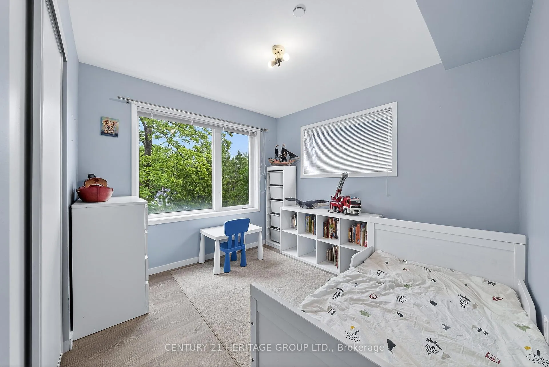Photo 25 of Unit 27, 200 Alex Gardner Circle, Aurora, Aurora Village — HOMEH