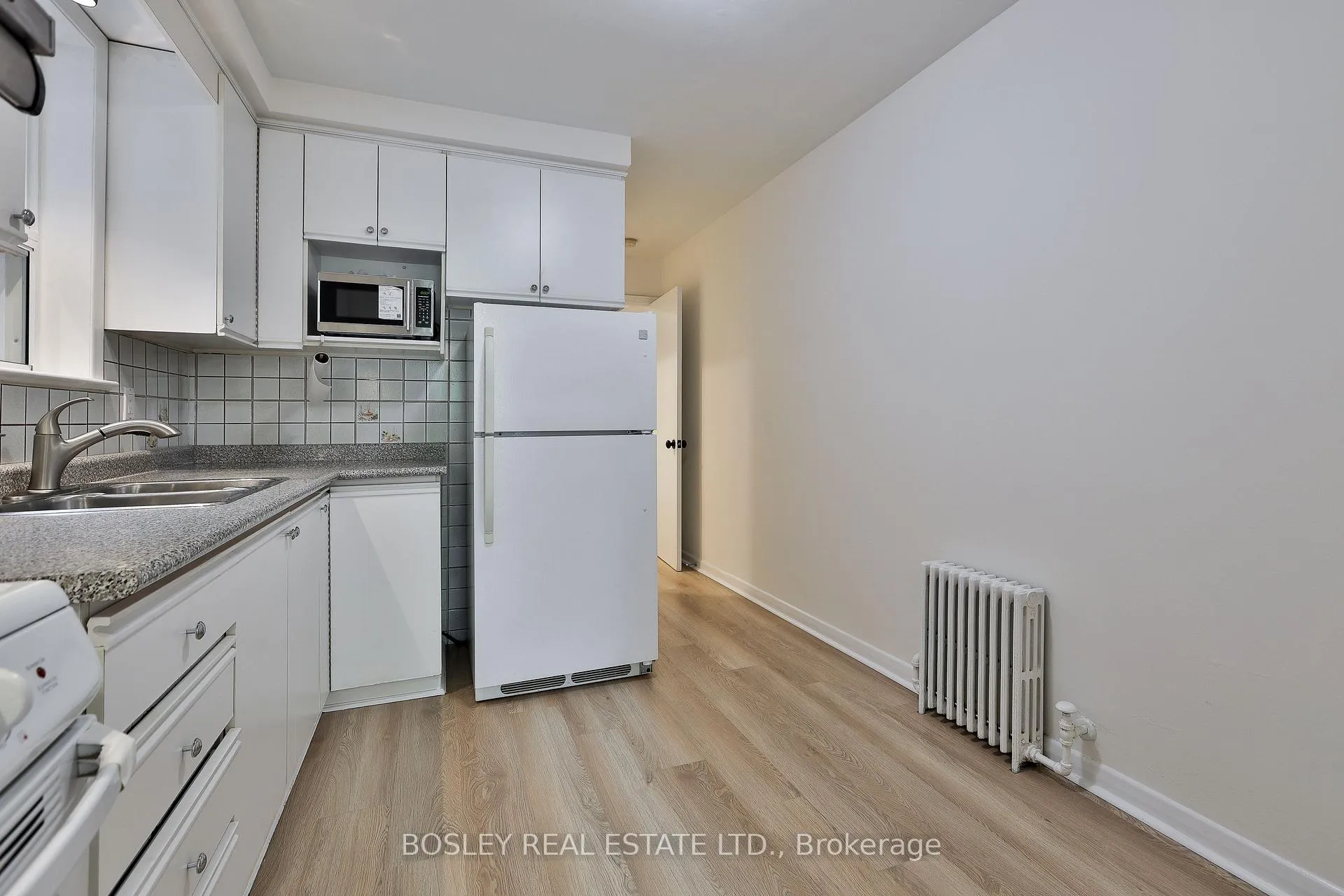 Photo 14 of Unit Lower, 144 Evelyn Avenue, Toronto, High Park North — HOMEH