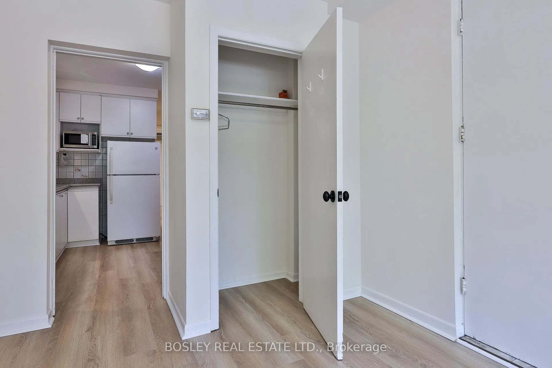 Photo 21 of Unit Lower, 144 Evelyn Avenue, Toronto, High Park North — HOMEH