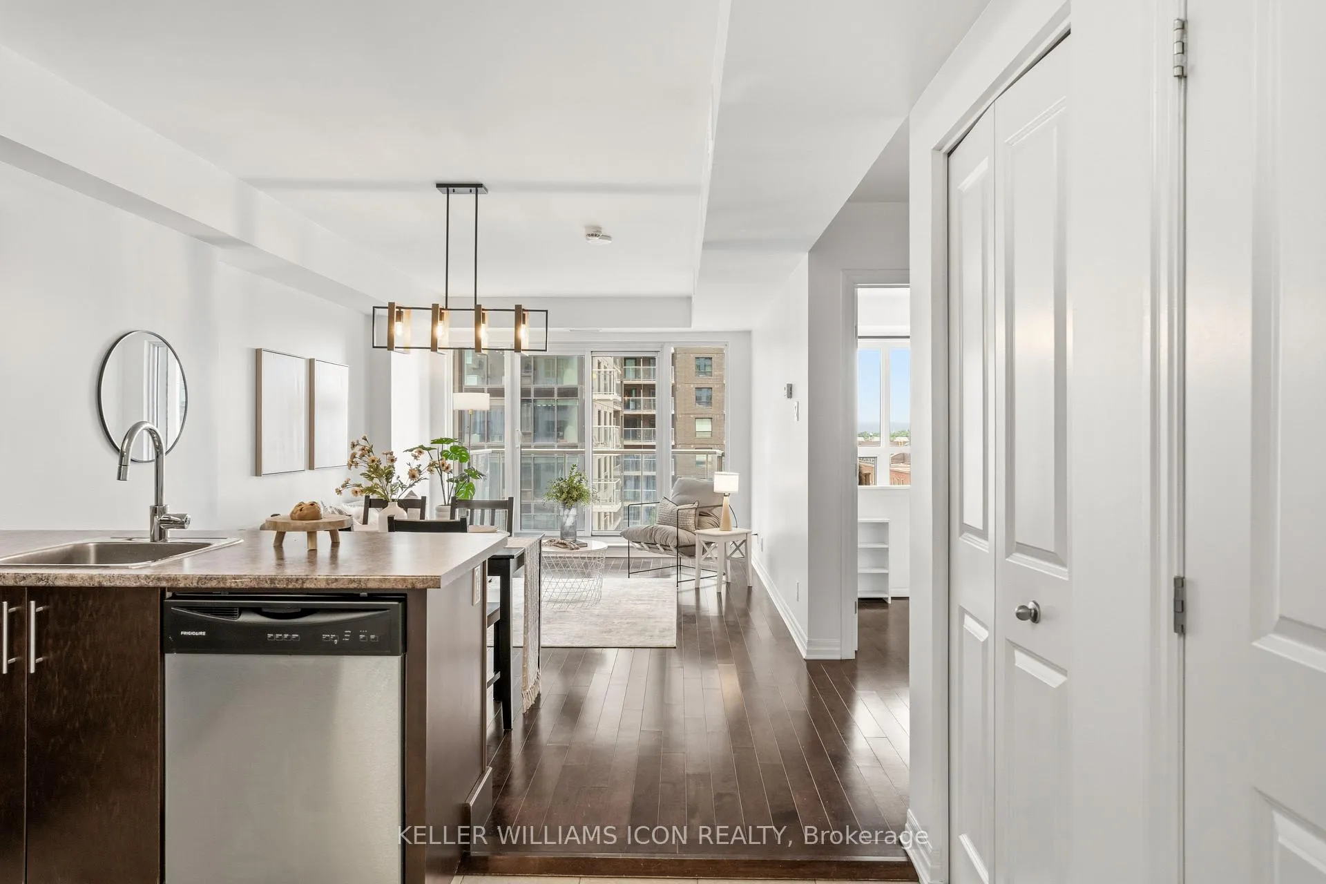 Photo 5 of Unit 704, 242 Rideau Street, Ottawa, Sandy Hill — HOMEH
