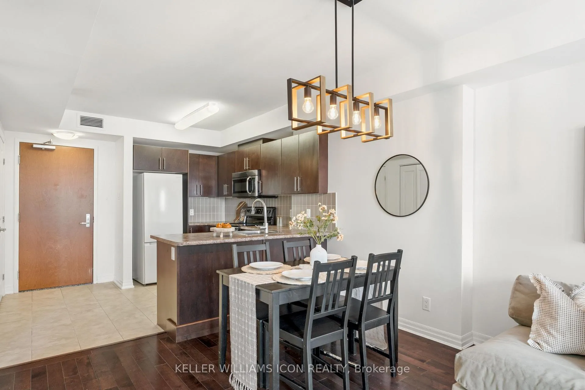 Photo 8 of Unit 704, 242 Rideau Street, Ottawa, Sandy Hill — HOMEH