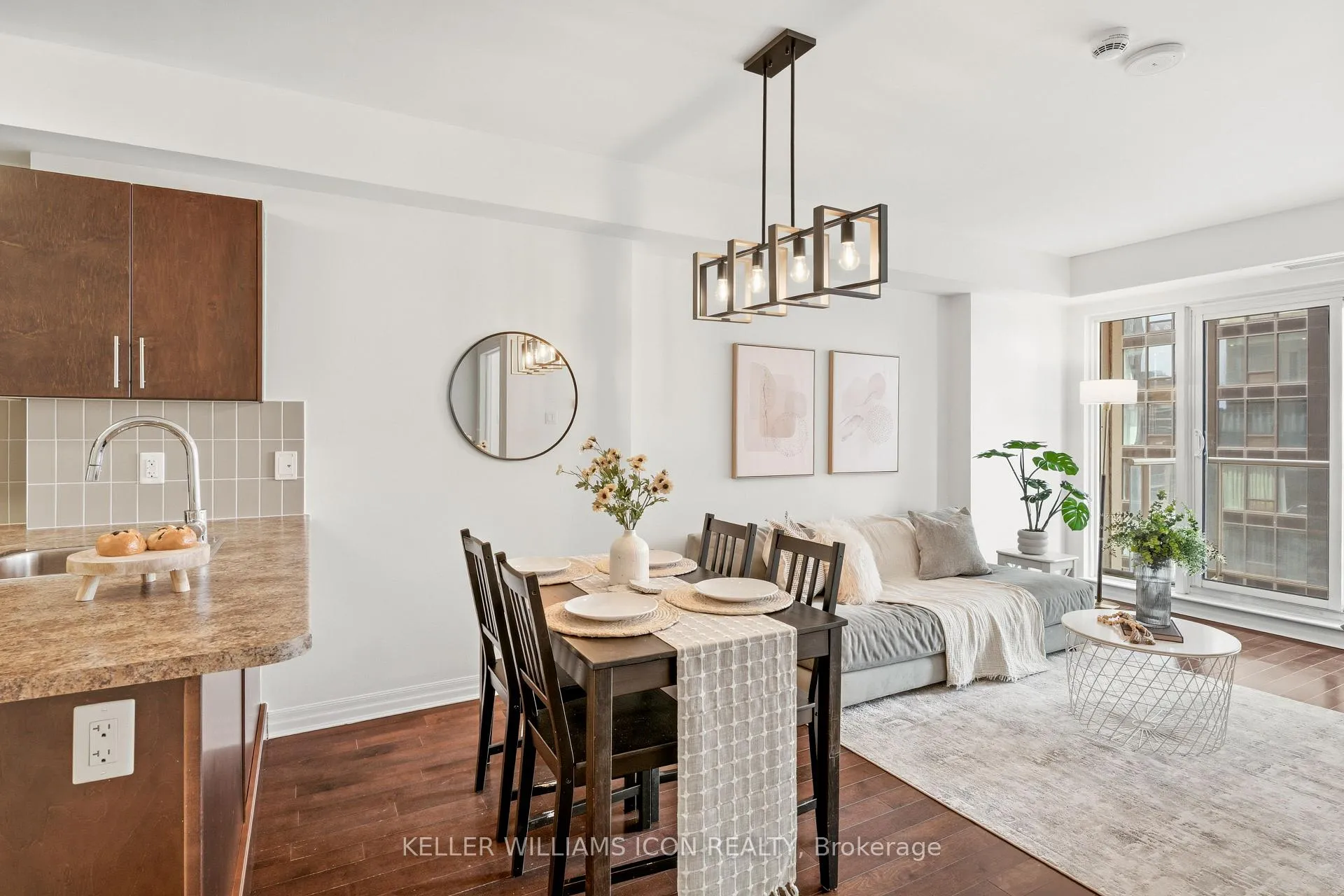 Photo 9 of Unit 704, 242 Rideau Street, Ottawa, Sandy Hill — HOMEH