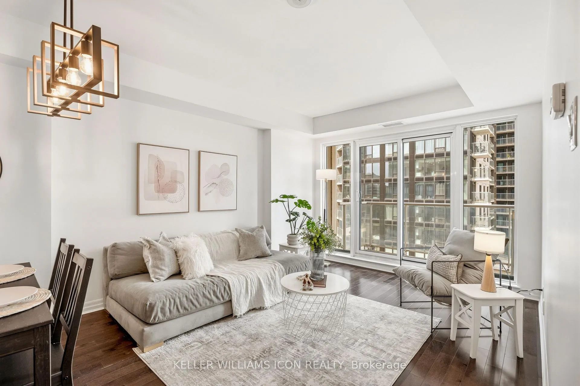 Photo 10 of Unit 704, 242 Rideau Street, Ottawa, Sandy Hill — HOMEH
