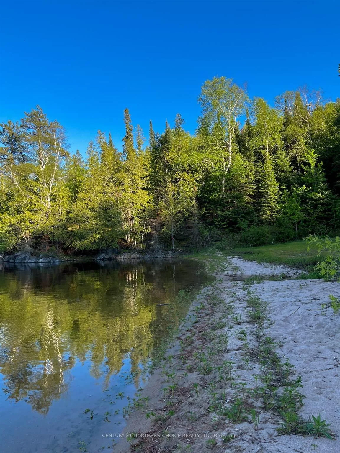 Photo 12 of 11 Hay Island E, Kenora, Keewatin — HOMEH