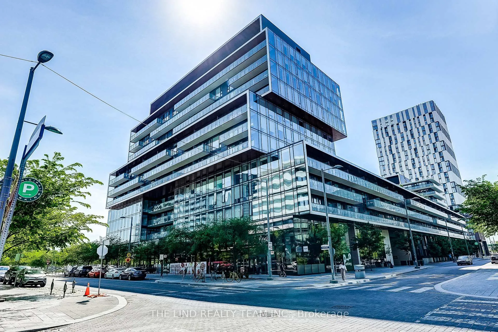 Photo 2 of Unit 27, 35 Rolling Mills Road, Toronto, Waterfront Communities — HOMEH