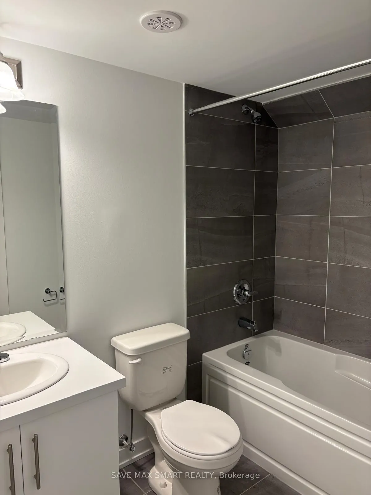 Photo 17 of 55 Romilly Avenue, Brampton, Northwest Brampton — HOMEH