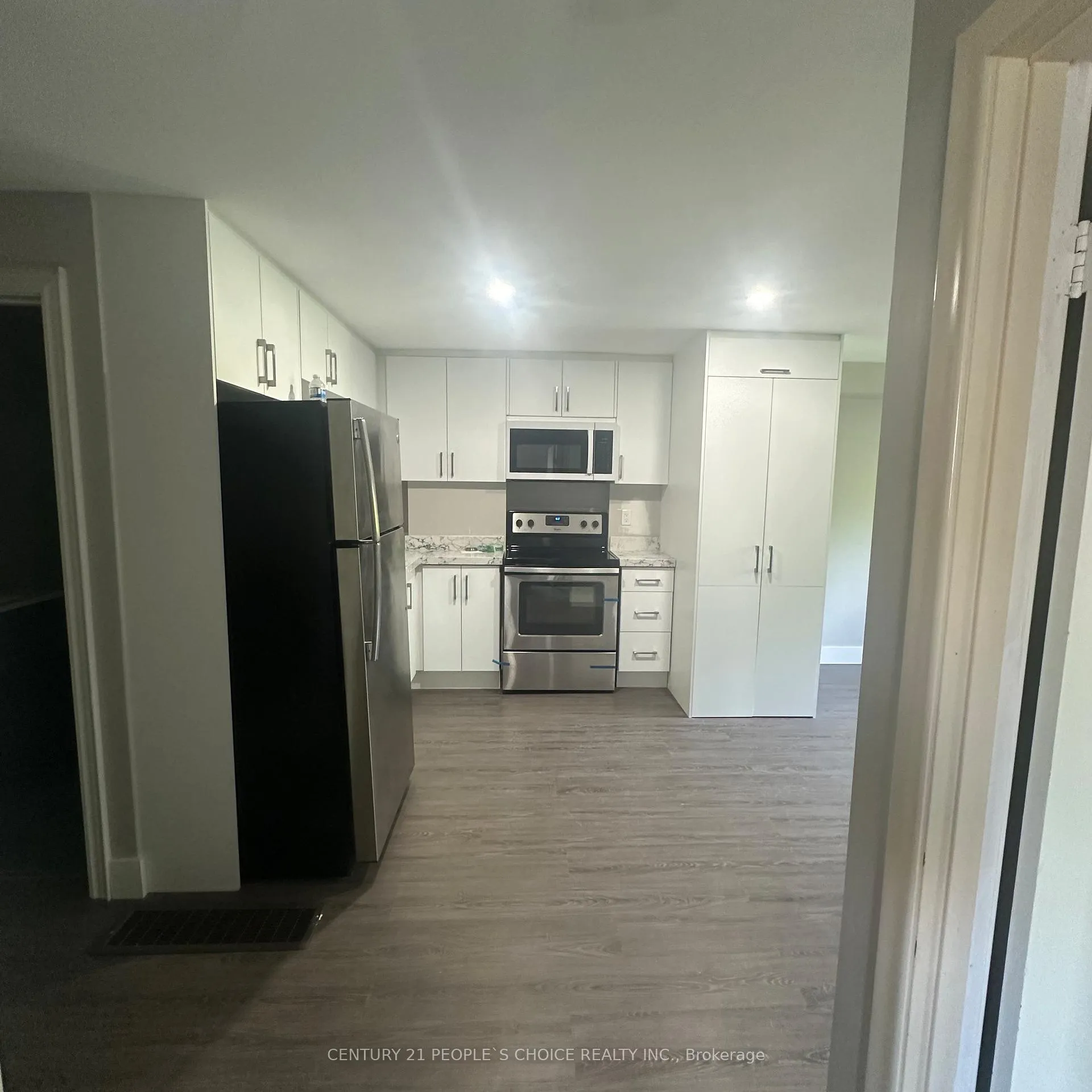 Photo 5 of Unit Unit 2, 199 Avondale Boulevard, Brampton, Avondale — HOMEH