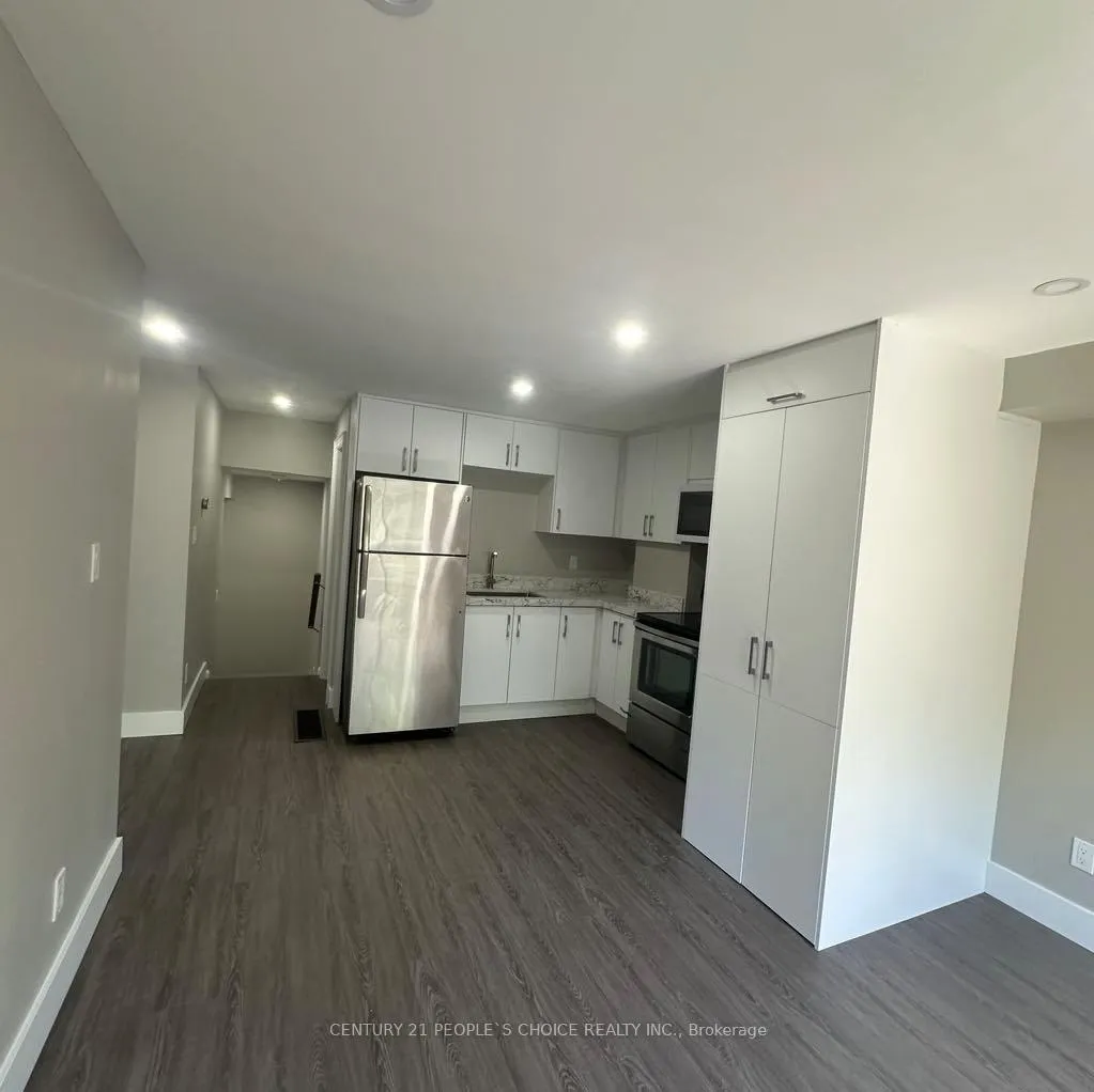 Photo 6 of Unit Unit 2, 199 Avondale Boulevard, Brampton, Avondale — HOMEH