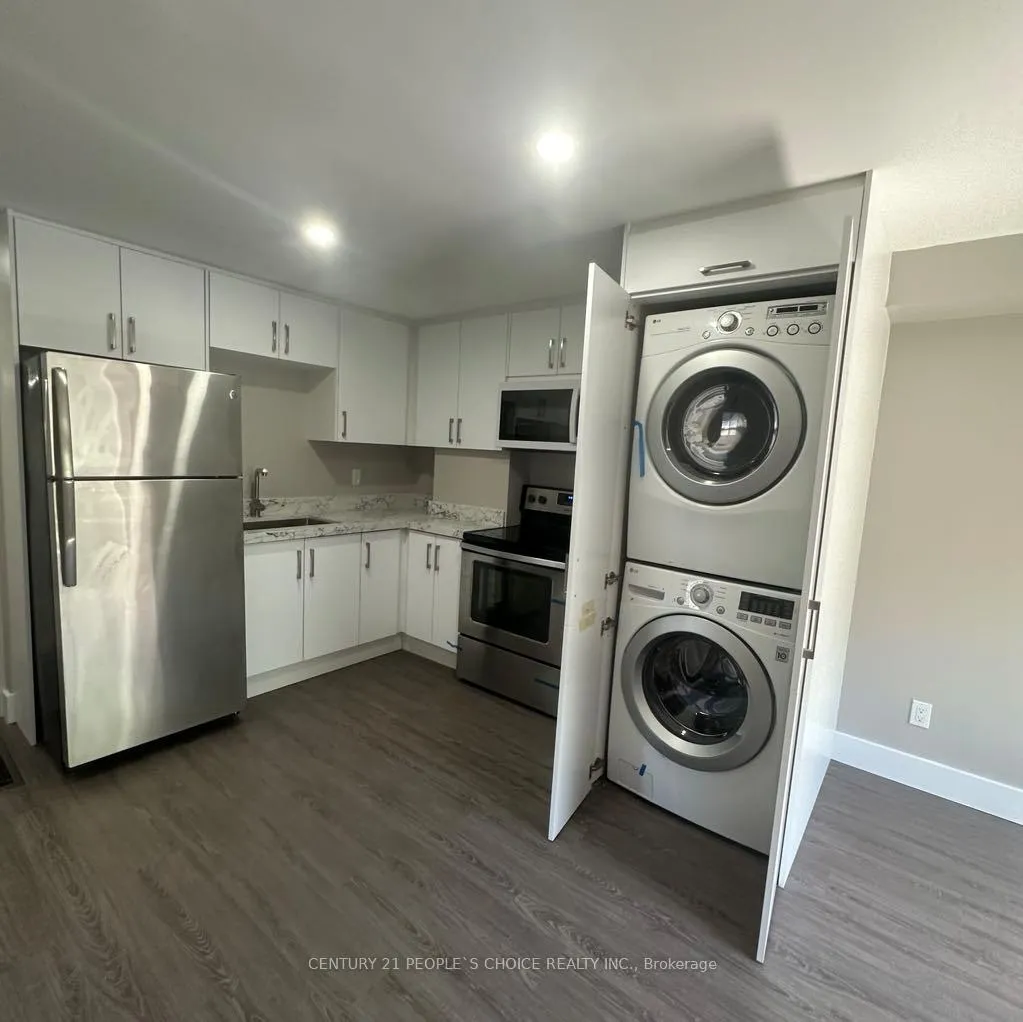 Photo 7 of Unit Unit 2, 199 Avondale Boulevard, Brampton, Avondale — HOMEH