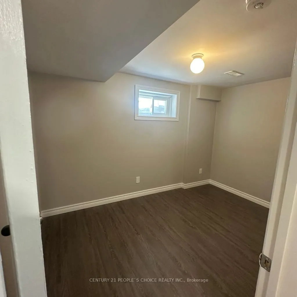 Photo 15 of Unit Unit 2, 199 Avondale Boulevard, Brampton, Avondale — HOMEH