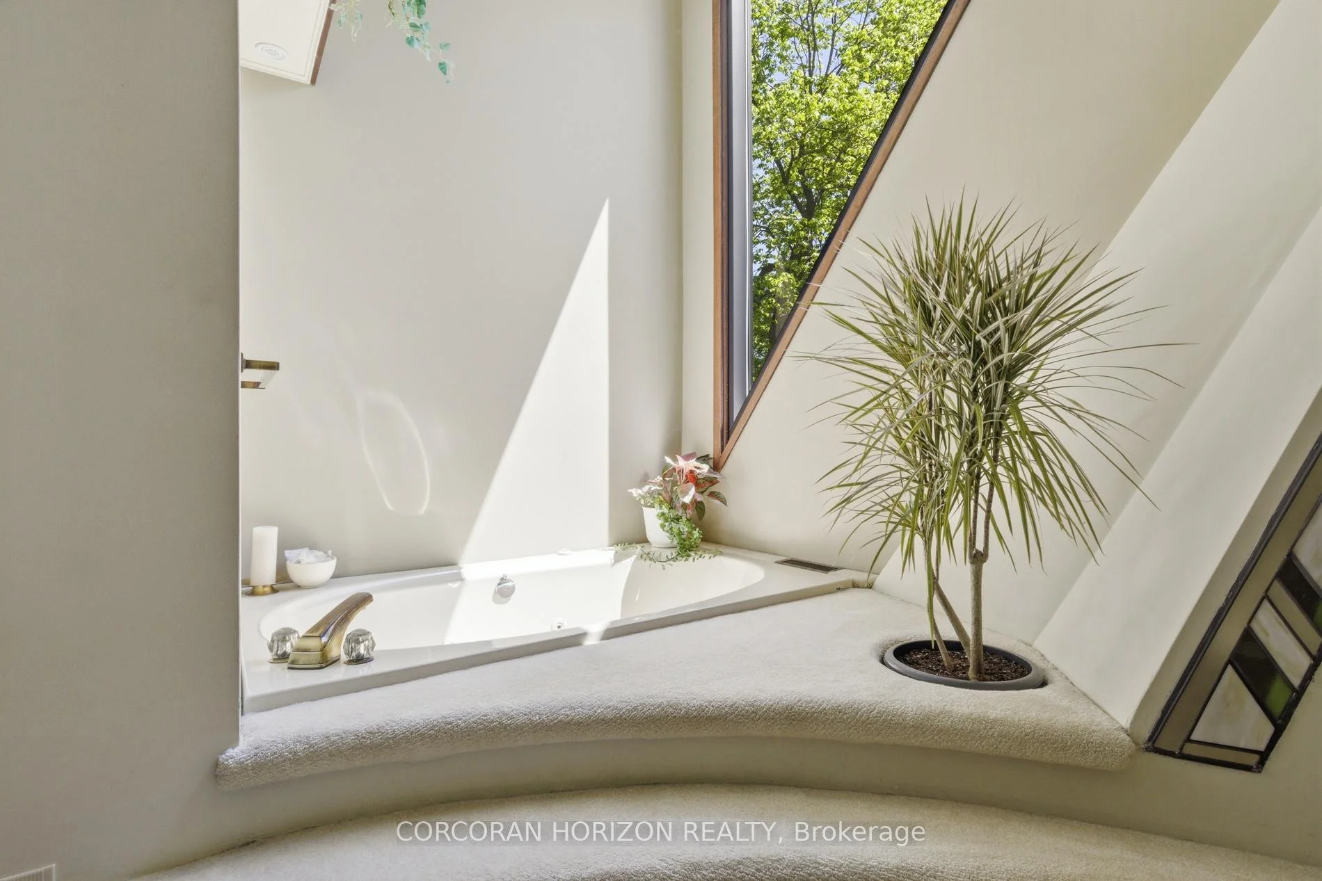 Photo 34 of 1285 Kirkwall Road, Hamilton, Rural Flamborough — HOMEH