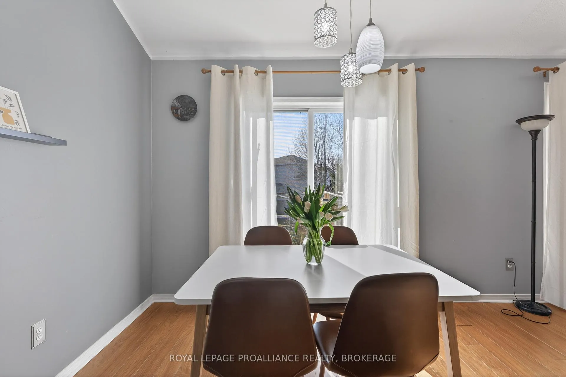 Photo 13 of 1402 Thornwood Crescent, Kingston, City Northwest — HOMEH
