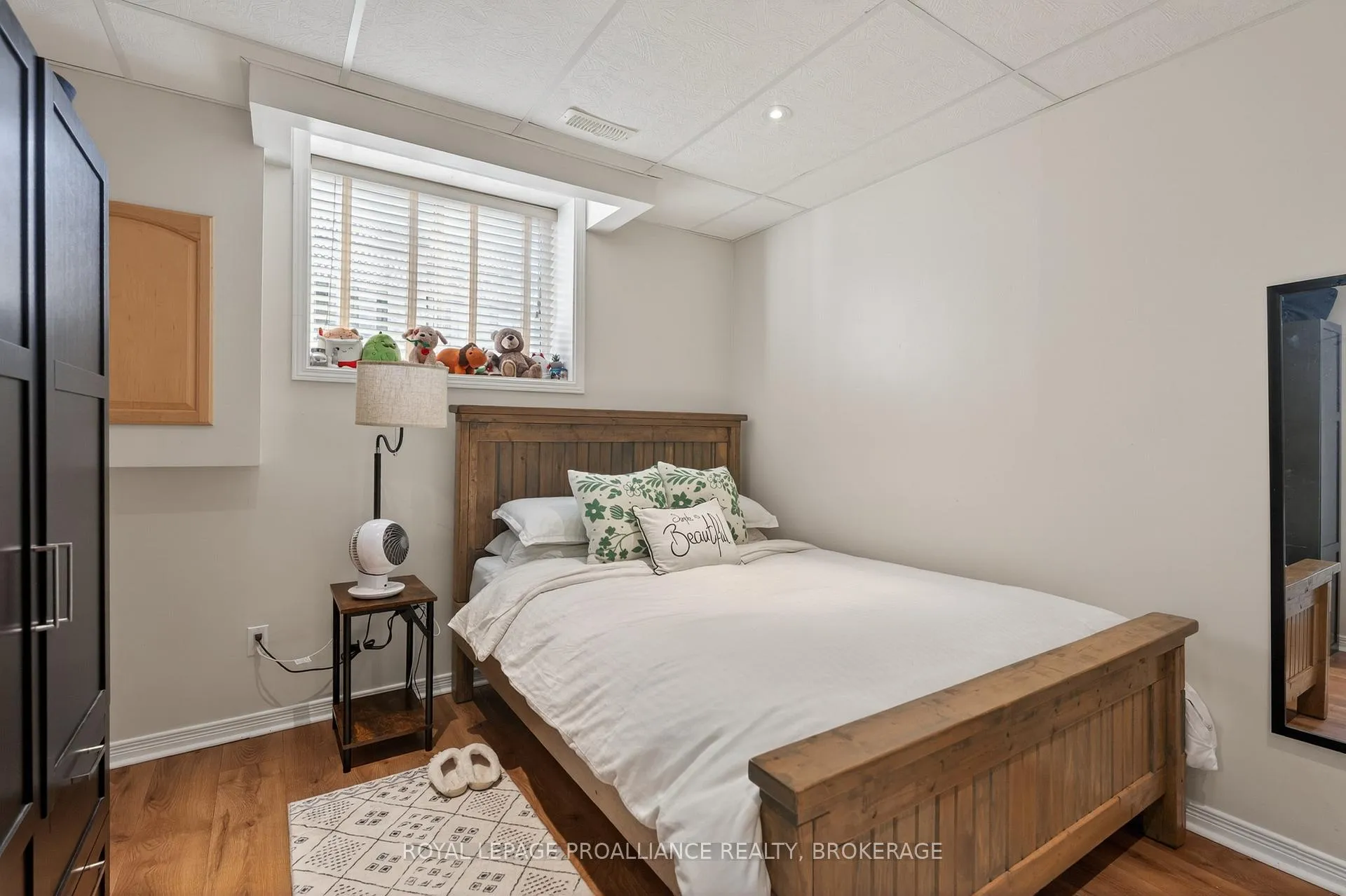 Photo 31 of 1402 Thornwood Crescent, Kingston, City Northwest — HOMEH