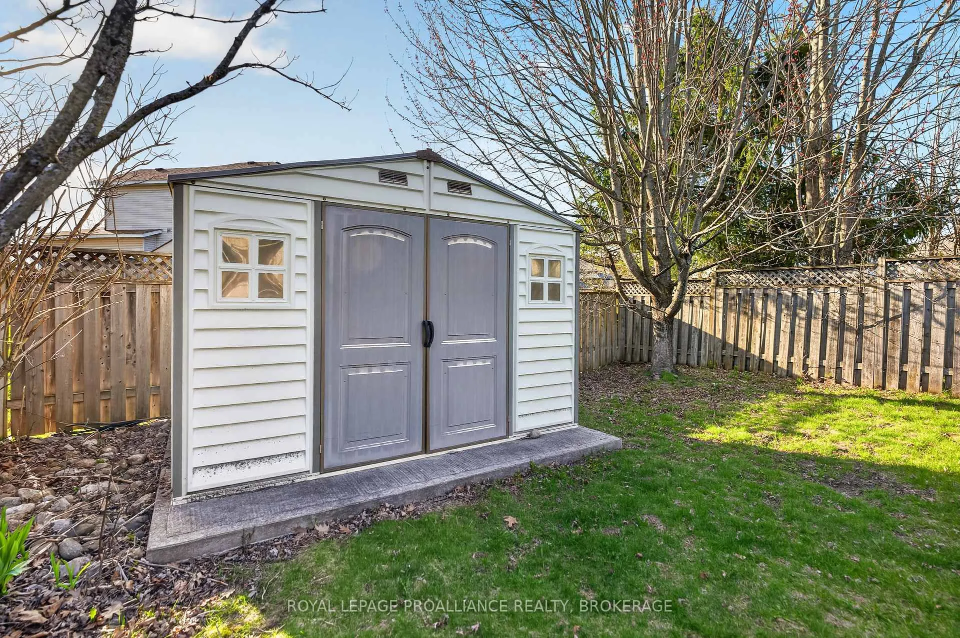 Photo 40 of 1402 Thornwood Crescent, Kingston, City Northwest — HOMEH