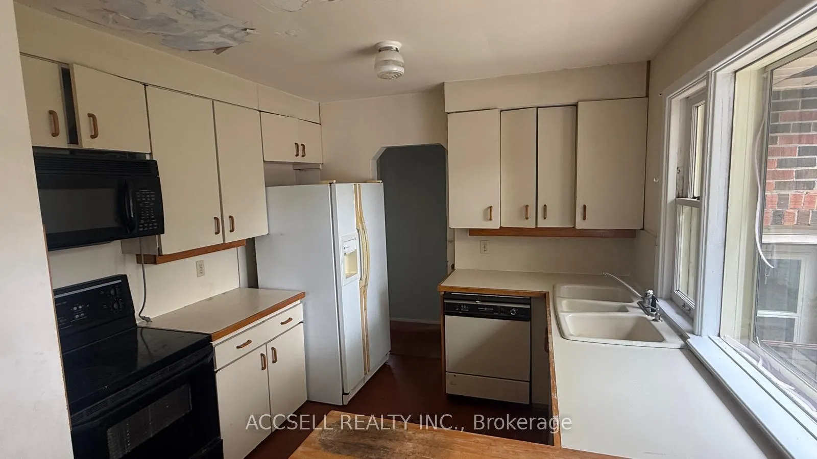 Photo 6 of 27 Ivordale Crescent, Scarborough, Wexford-Maryvale — HOMEH