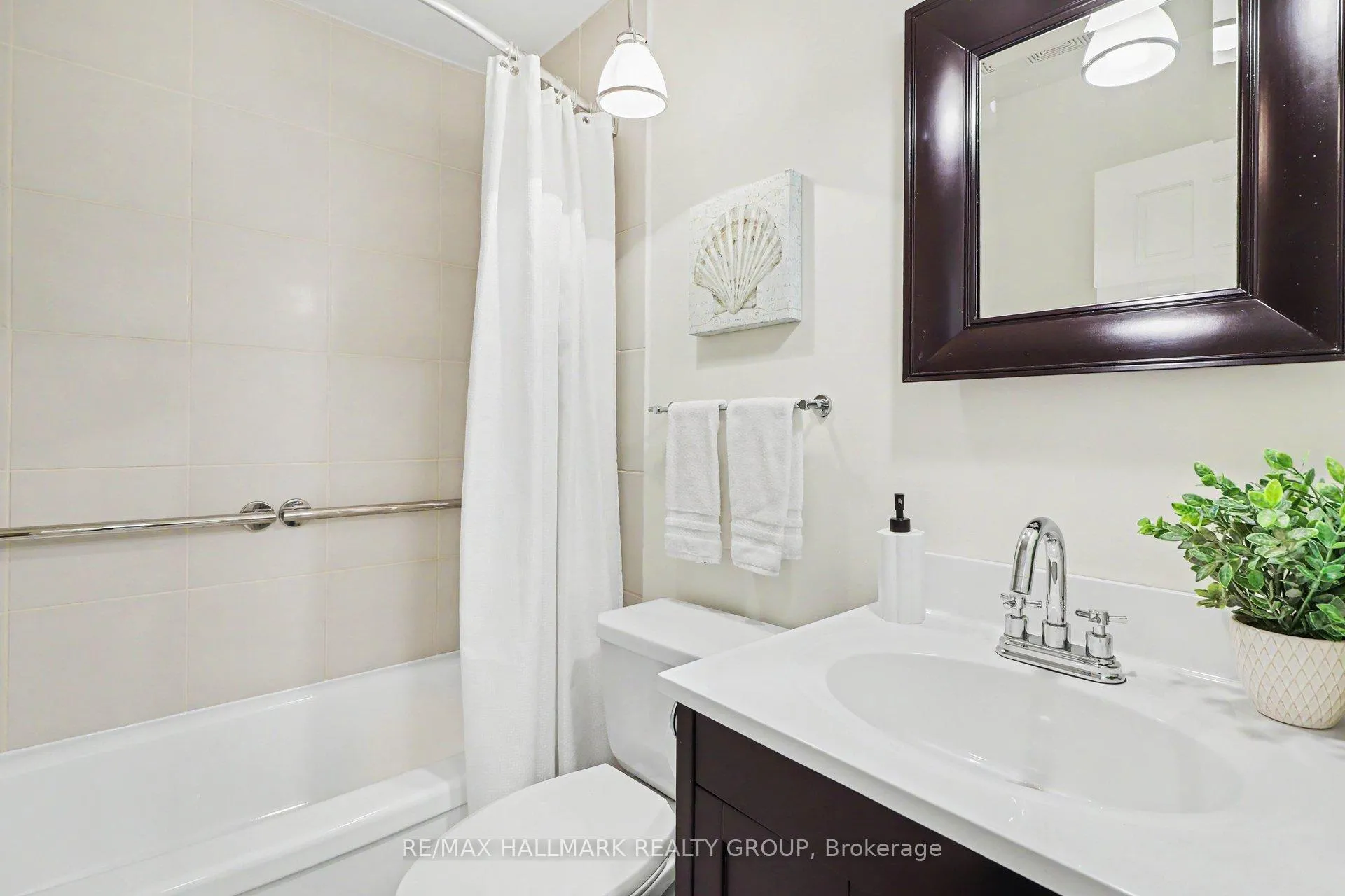 Photo 23 of Unit 15, 174 Dufferin Road, Ottawa, Lindenlea — HOMEH