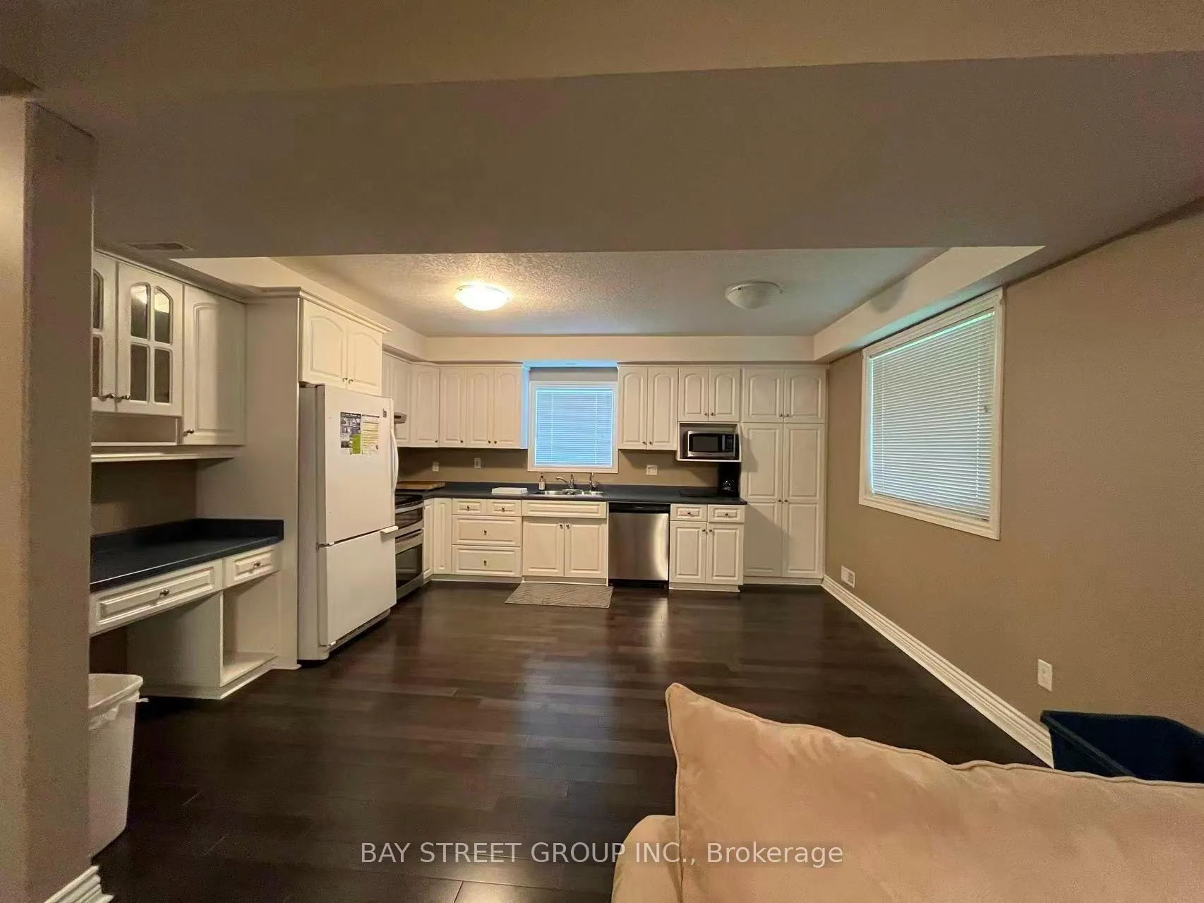 Photo 5 of 578 Springwater Drive W, Waterloo — HOMEH