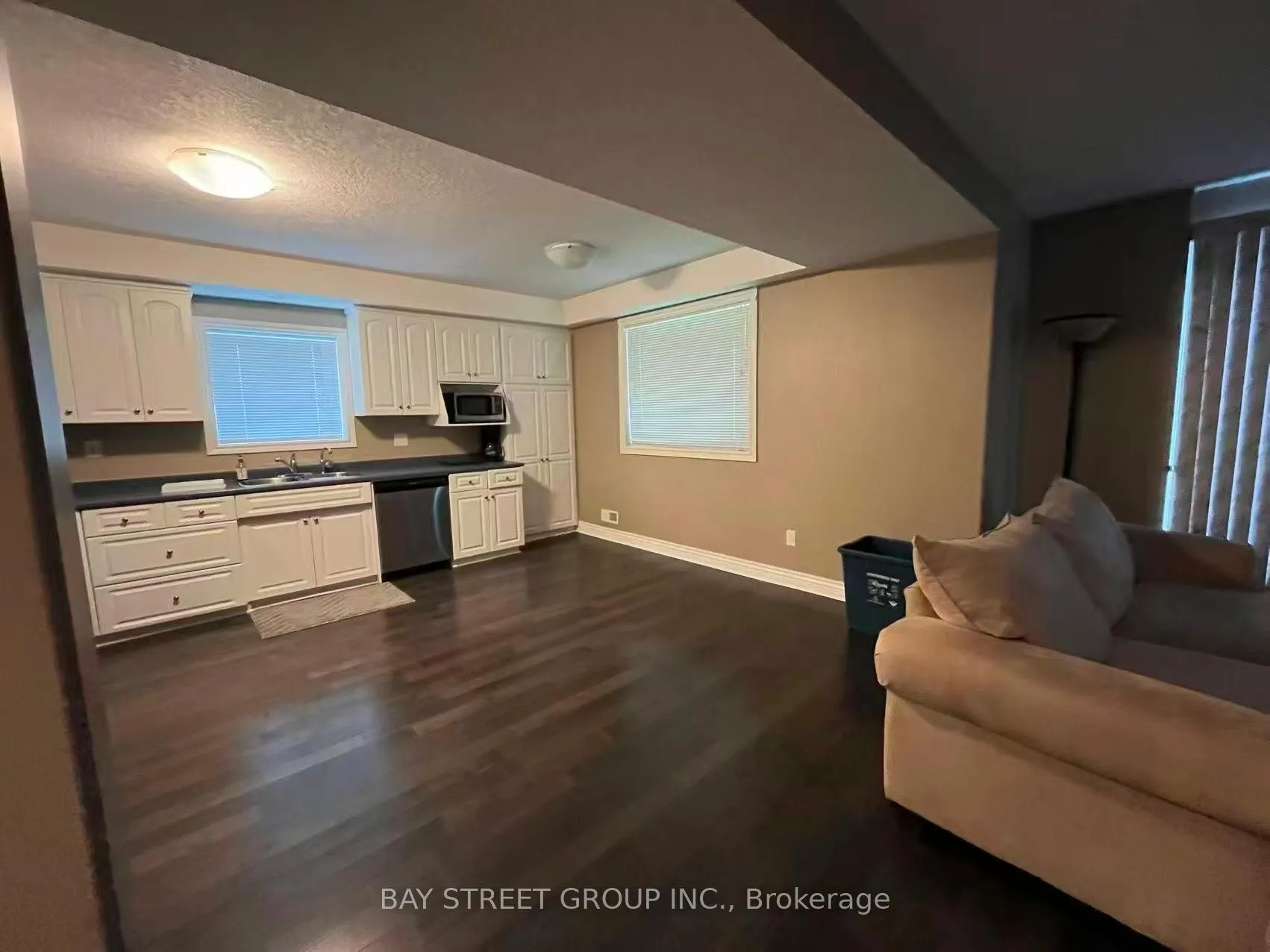 Photo 8 of 578 Springwater Drive W, Waterloo — HOMEH