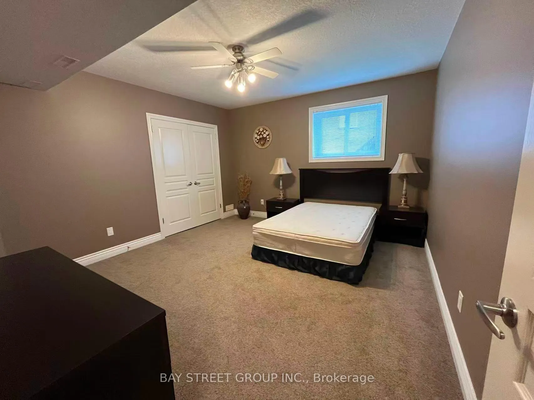 Photo 12 of 578 Springwater Drive W, Waterloo — HOMEH