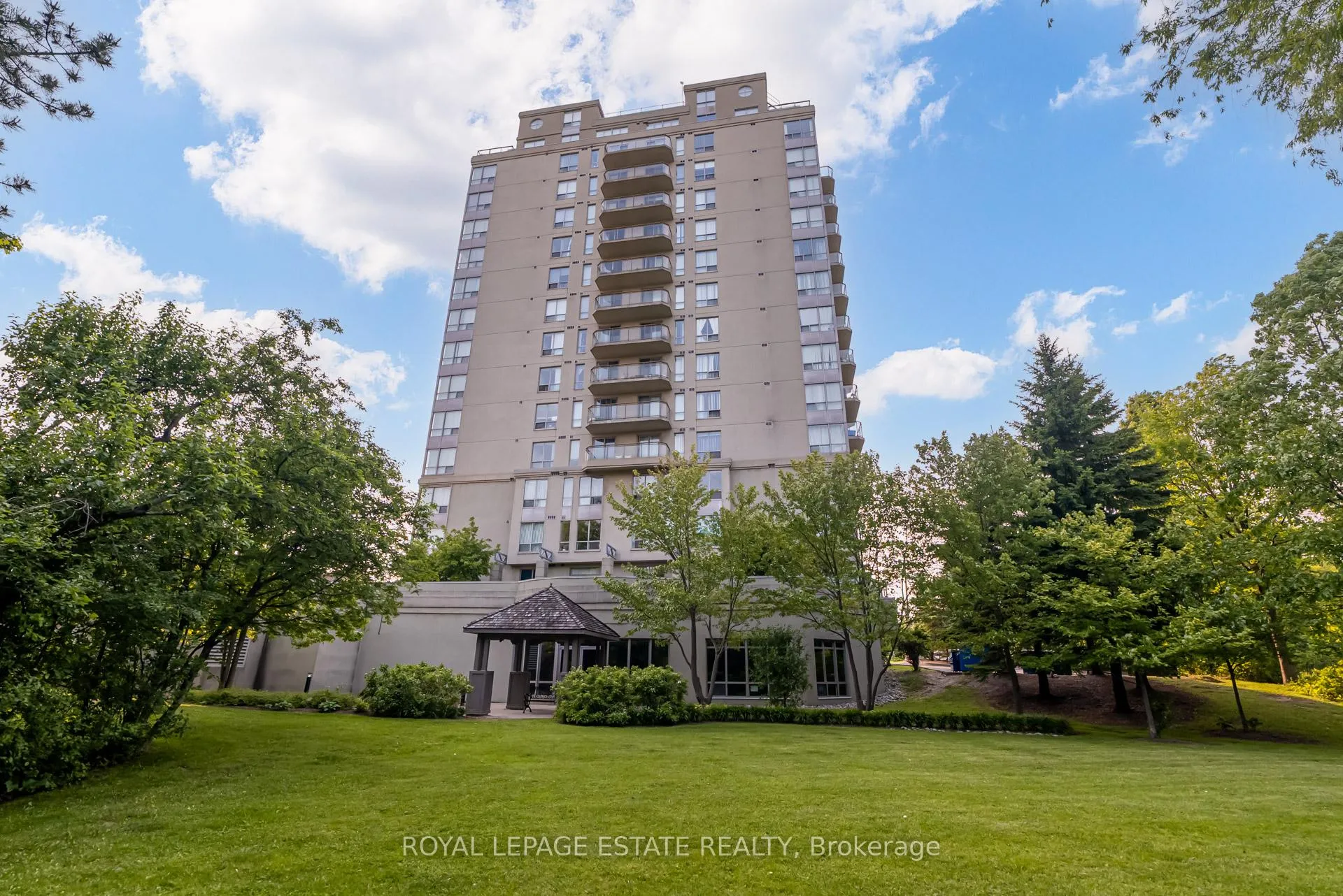 Photo 1 of Unit 806, 399 South Park Road, Markham, Commerce Valley — HOMEH
