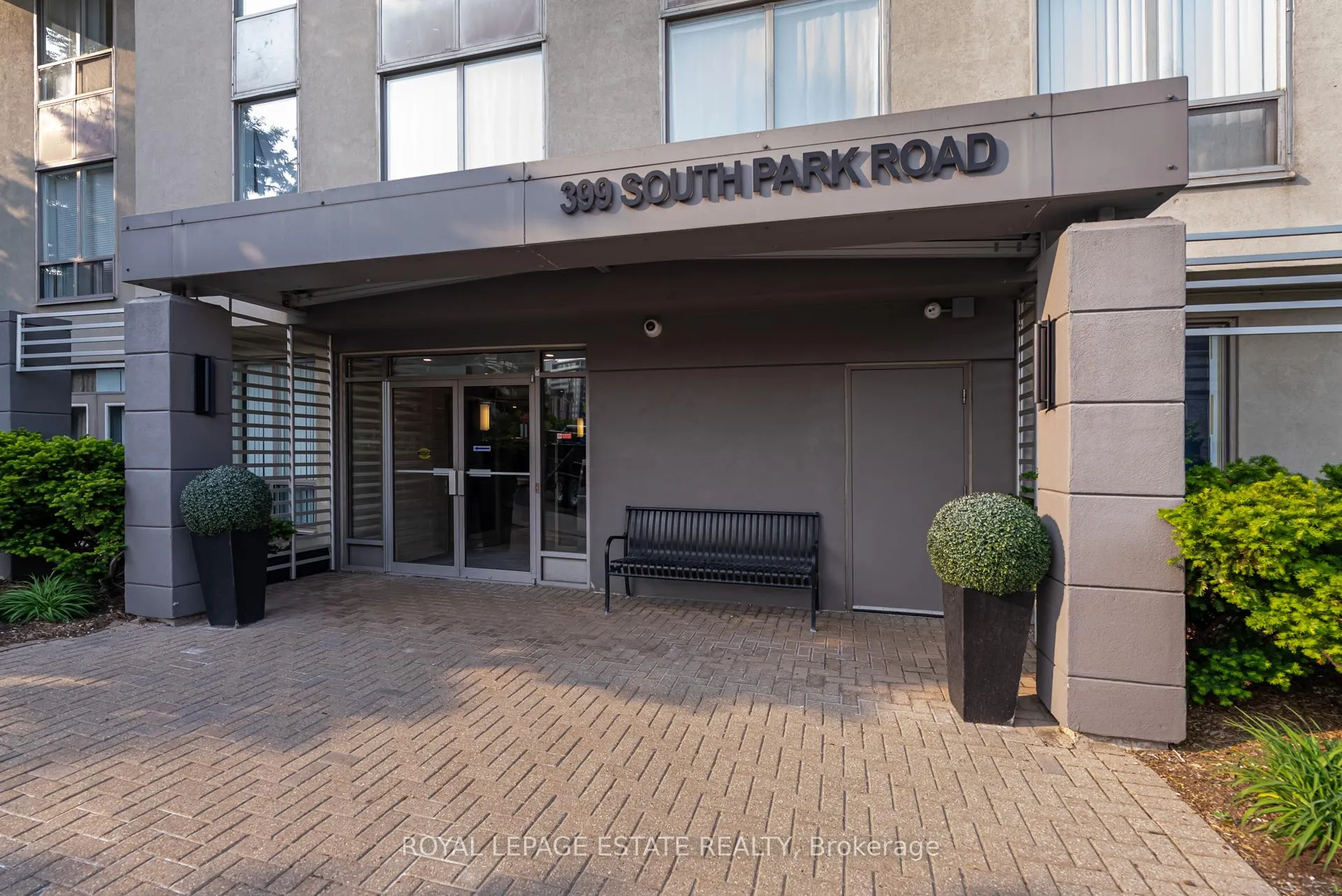 Photo 2 of Unit 806, 399 South Park Road, Markham, Commerce Valley — HOMEH
