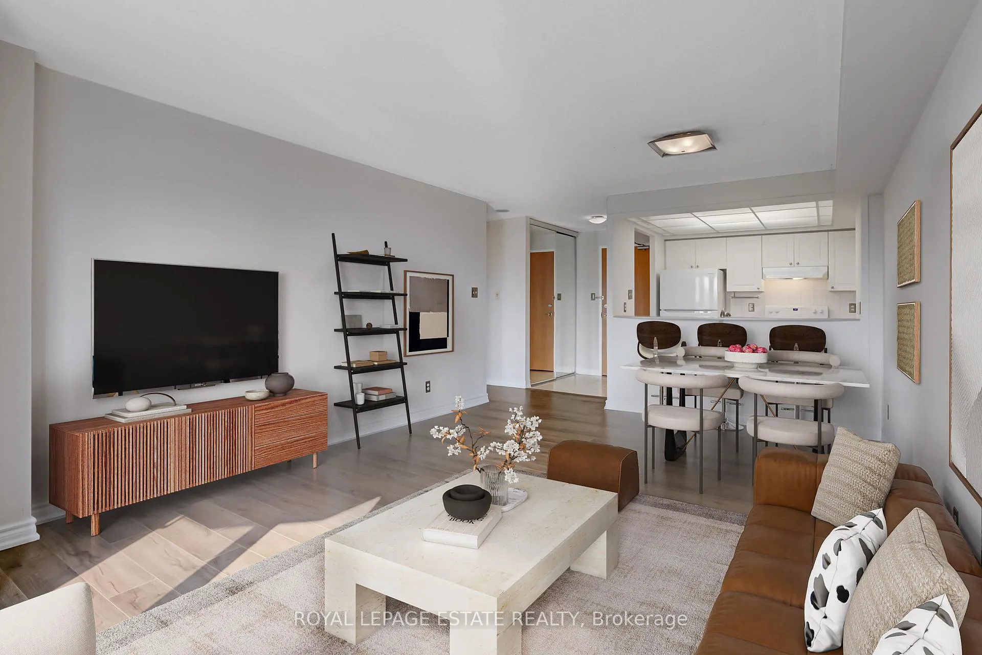 Photo 7 of Unit 806, 399 South Park Road, Markham, Commerce Valley — HOMEH