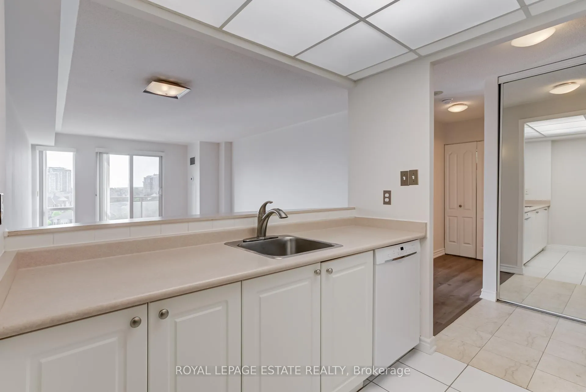 Photo 12 of Unit 806, 399 South Park Road, Markham, Commerce Valley — HOMEH