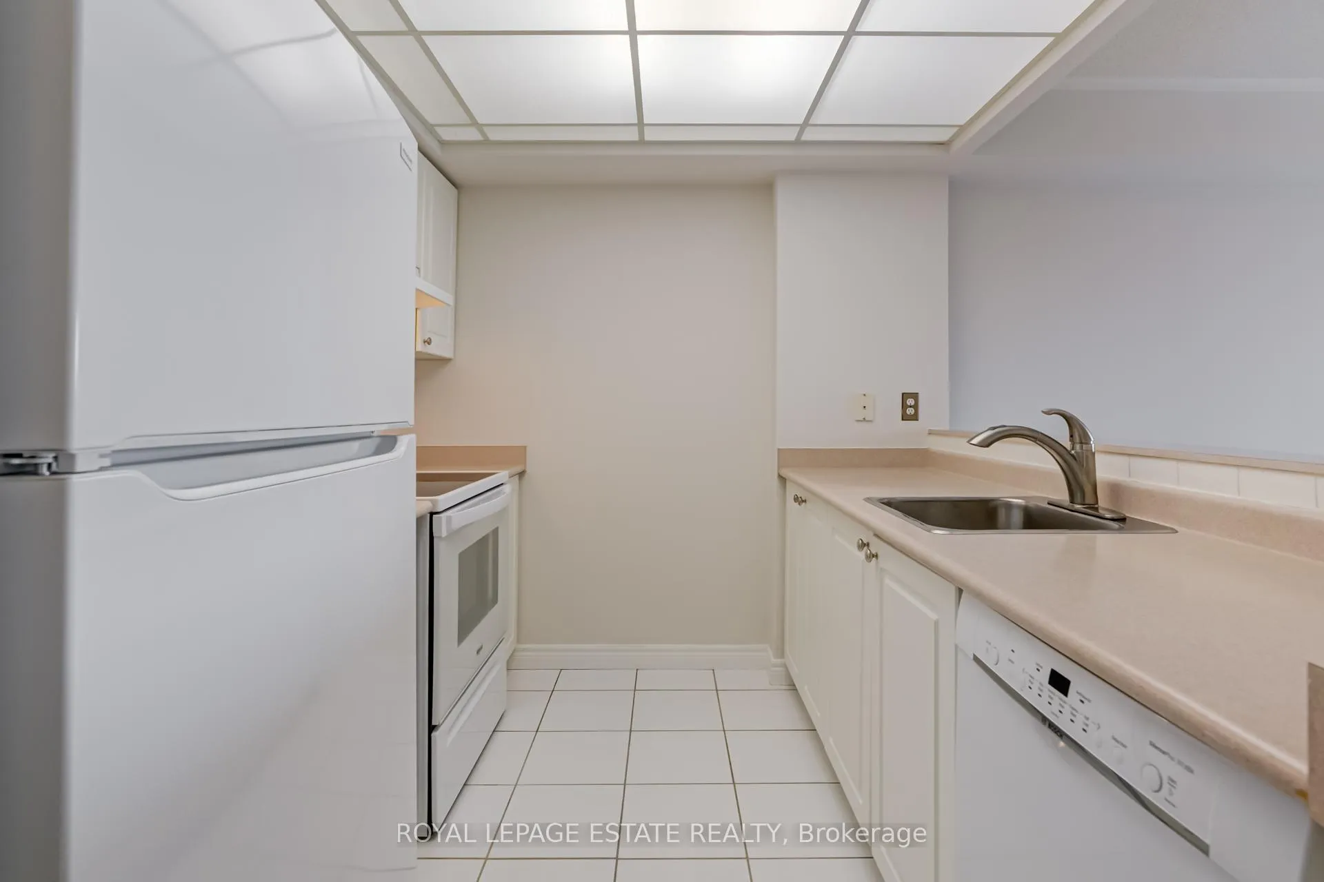 Photo 13 of Unit 806, 399 South Park Road, Markham, Commerce Valley — HOMEH